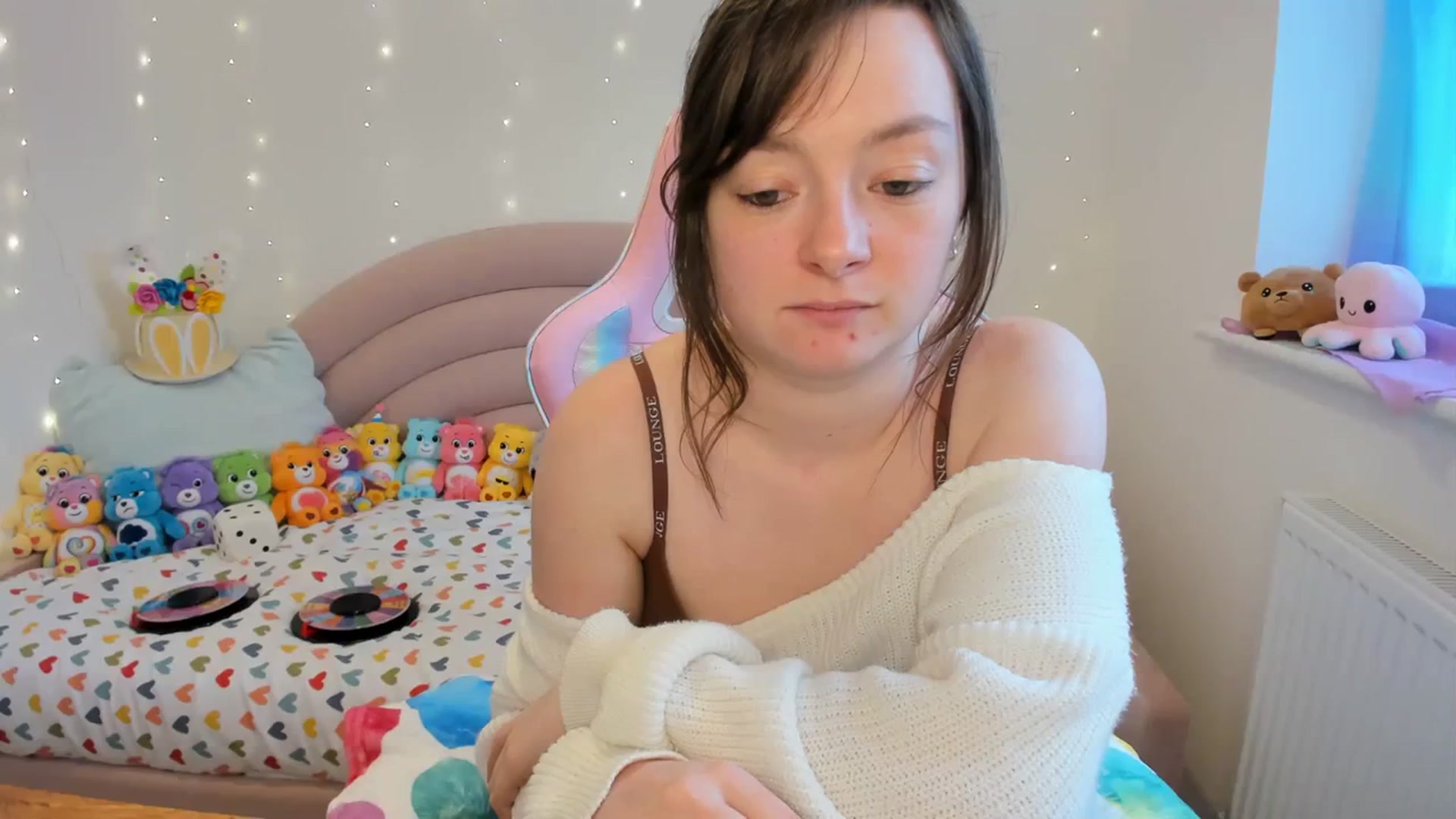 Gallery image thumbnail from JessieBear_'s myfreecams stream on, 03/18/2024, 16:58 image 20 of 20