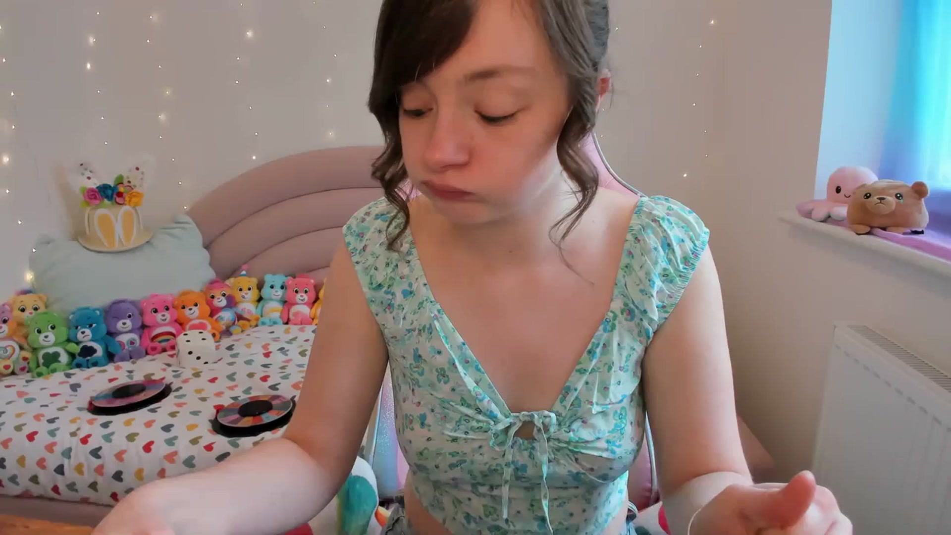 Gallery image thumbnail from JessieBear_'s myfreecams stream on, 03/21/2024, 15:46 image 1 of 20
