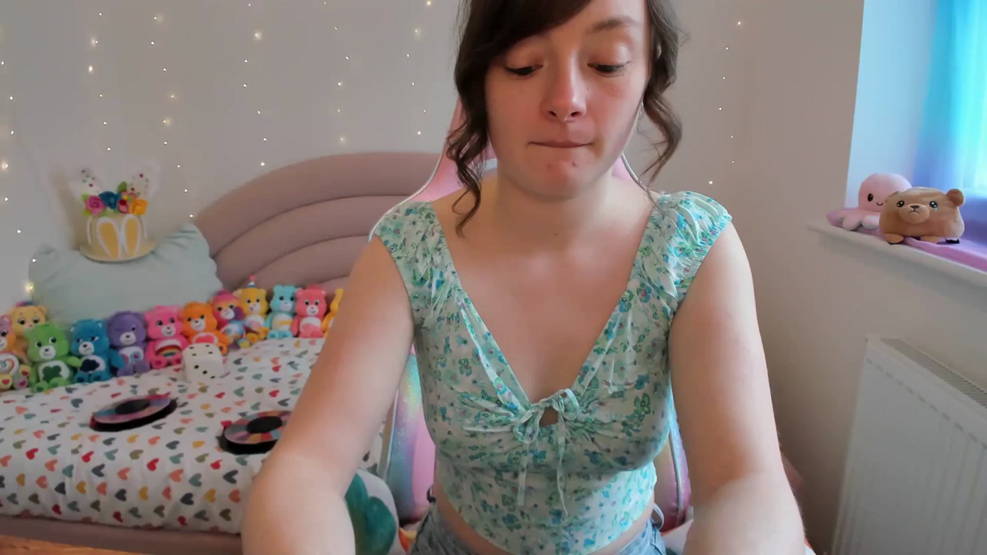 Gallery image thumbnail from JessieBear_'s myfreecams stream on, 03/21/2024, 15:46 image 6 of 20