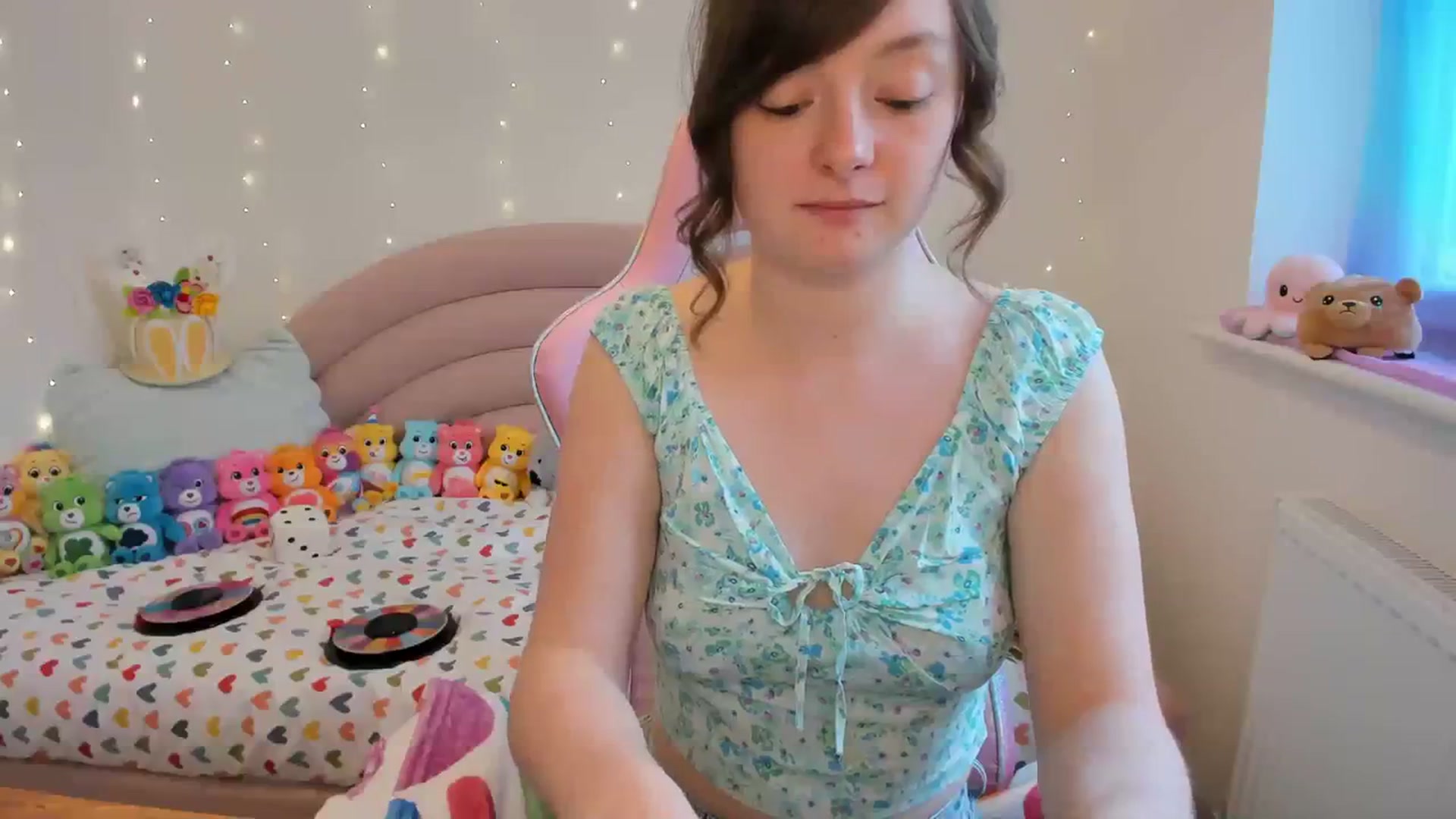 Gallery image thumbnail from JessieBear_'s myfreecams stream on, 03/21/2024, 15:46 image 19 of 20