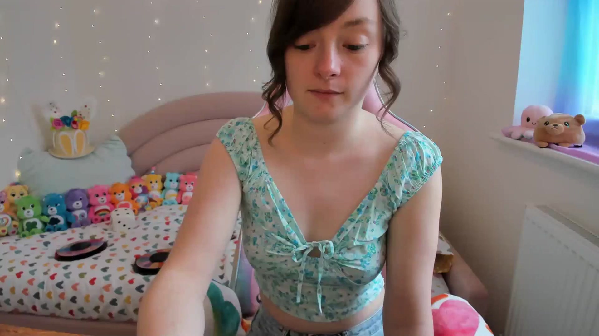 Gallery image thumbnail from JessieBear_'s myfreecams stream on, 03/21/2024, 15:46 image 9 of 20