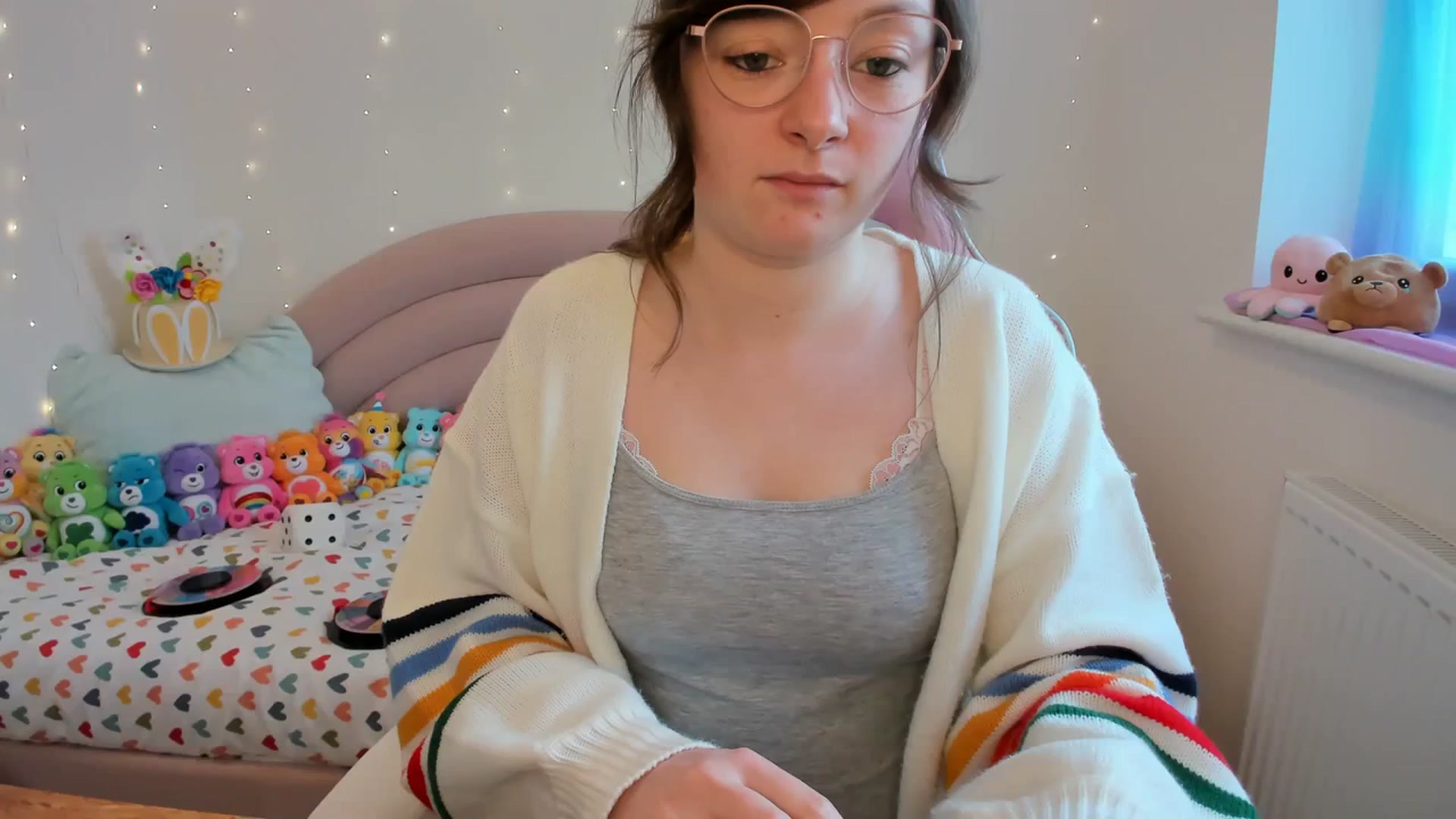Gallery image thumbnail from JessieBear_'s myfreecams stream on, 03/22/2024, 16:08 image 19 of 20