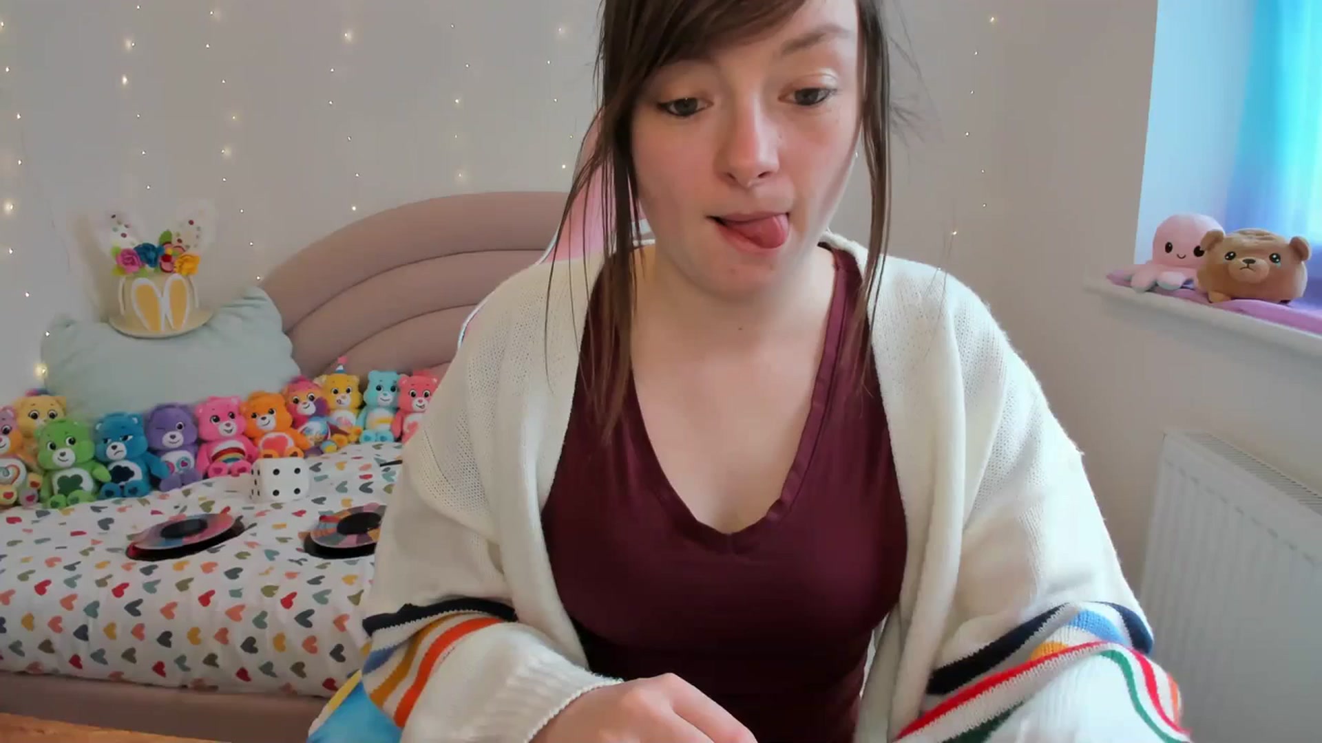 Gallery image thumbnail from JessieBear_'s myfreecams stream on, 03/28/2024, 17:53 image 1 of 20