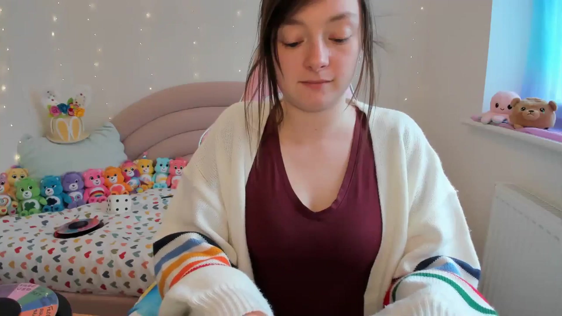 Gallery image thumbnail from JessieBear_'s myfreecams stream on, 03/28/2024, 17:53 image 8 of 20