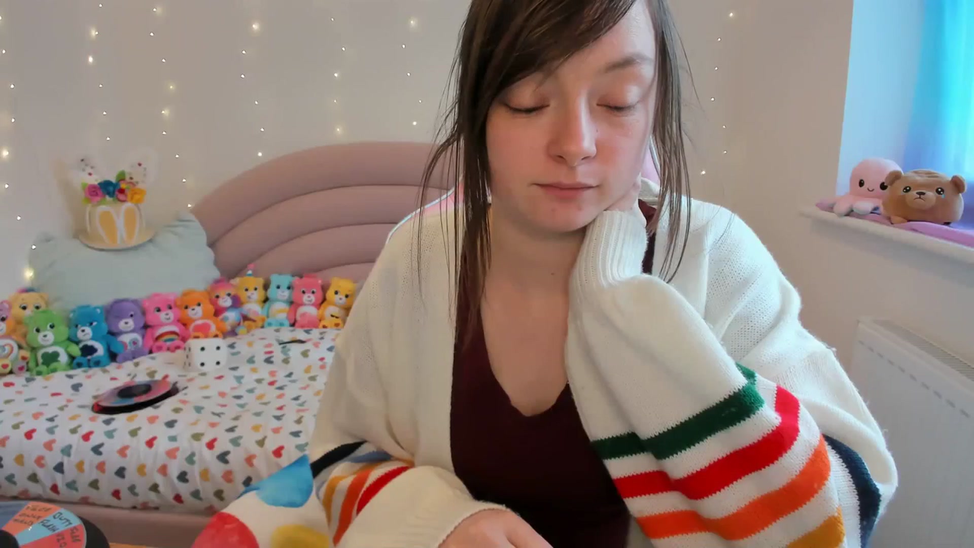 Gallery image thumbnail from JessieBear_'s myfreecams stream on, 03/28/2024, 17:53 image 12 of 20