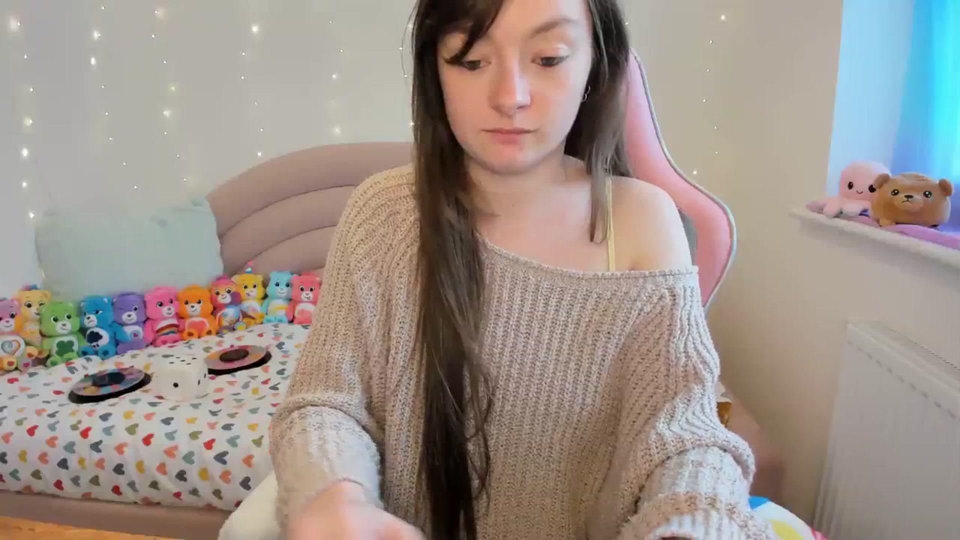 Gallery image thumbnail from JessieBear_'s myfreecams stream on, 04/02/2024, 15:15 image 5 of 20