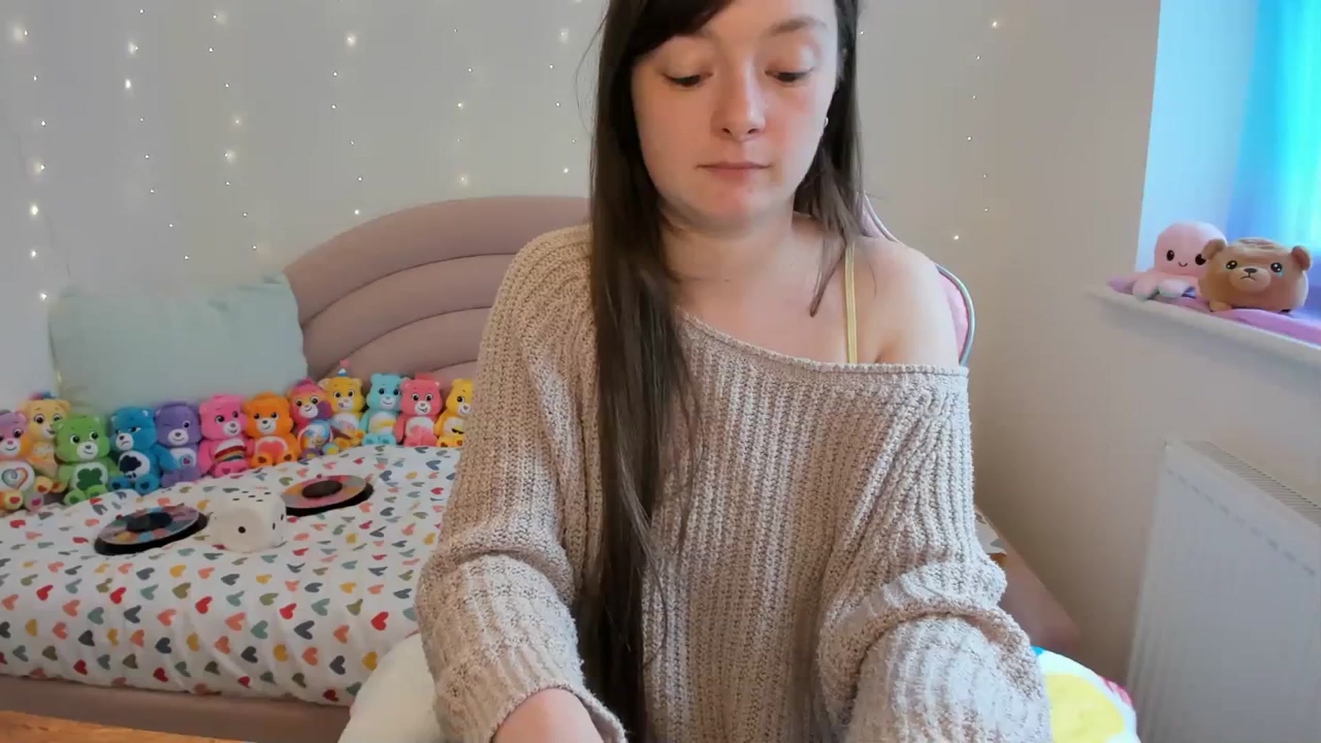 Gallery image thumbnail from JessieBear_'s myfreecams stream on, 04/02/2024, 15:15 image 19 of 20