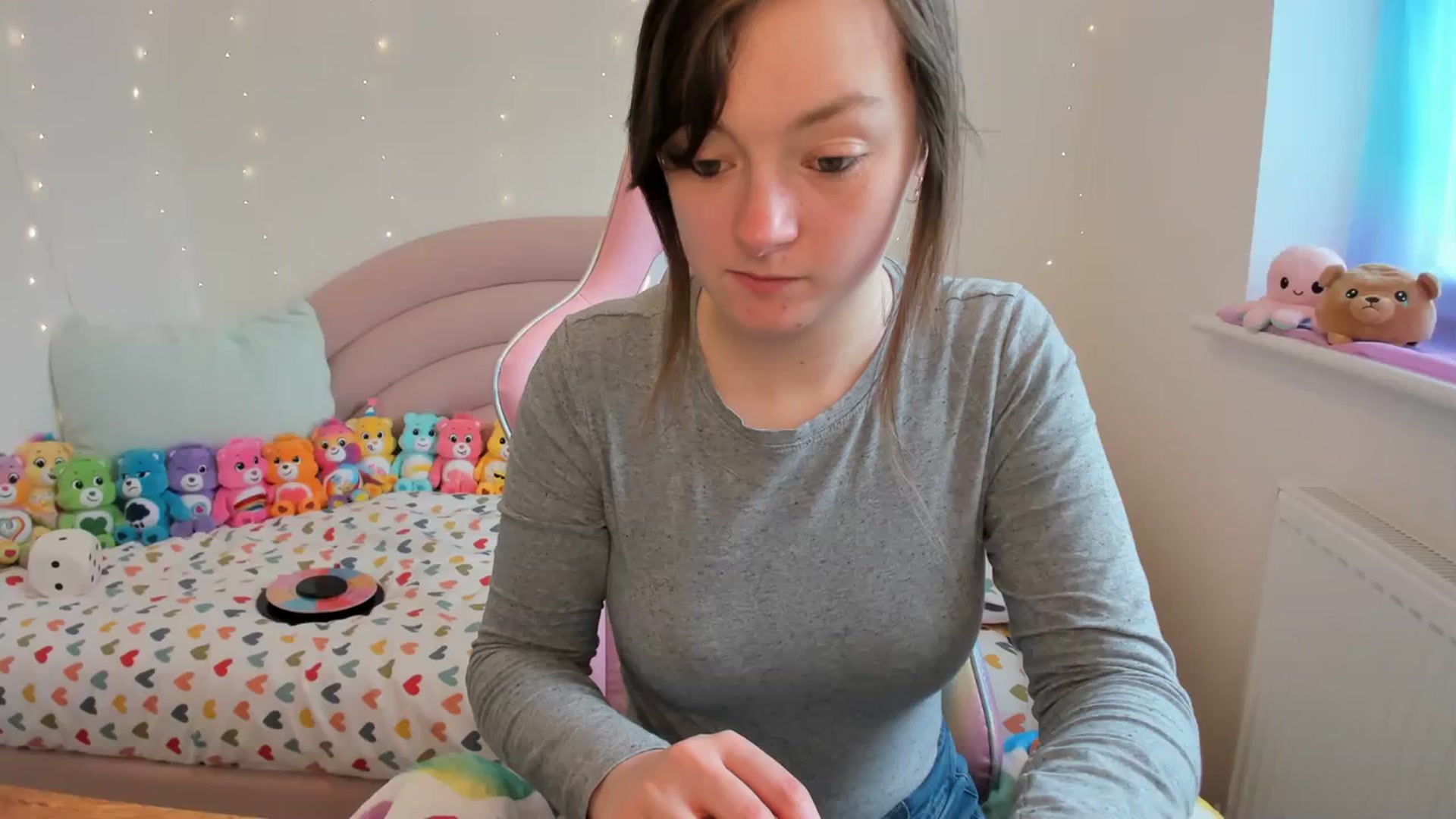 Gallery image thumbnail from JessieBear_'s myfreecams stream on, 04/04/2024, 14:26 image 1 of 20