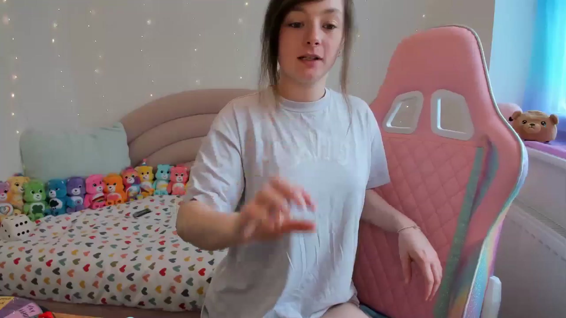 Gallery image thumbnail from JessieBear_'s myfreecams stream on, 04/05/2024, 14:14 image 9 of 20