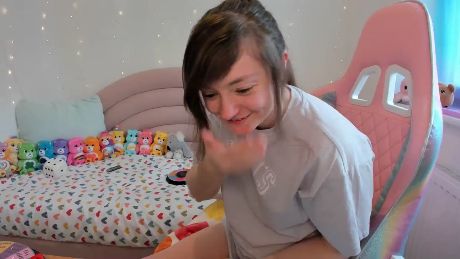 Gallery image thumbnail from JessieBear_'s myfreecams stream on, 04/05/2024, 14:14 image 17 of 20