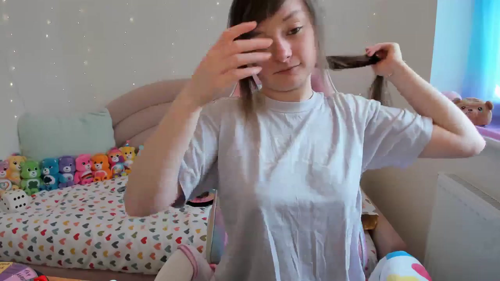Gallery image thumbnail from JessieBear_'s myfreecams stream on, 04/05/2024, 14:14 image 8 of 20