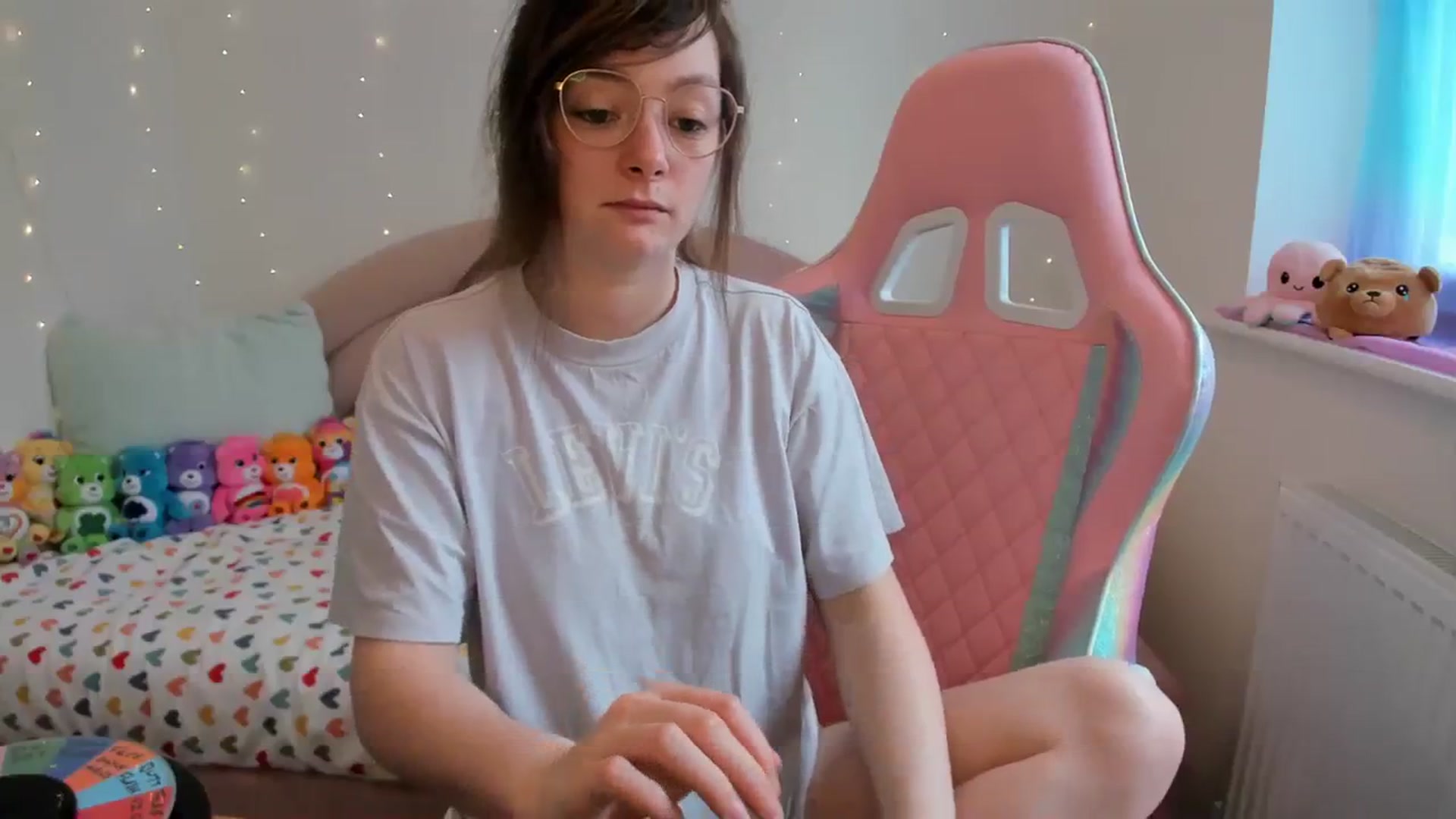 Gallery image thumbnail from JessieBear_'s myfreecams stream on, 04/05/2024, 16:21 image 3 of 20