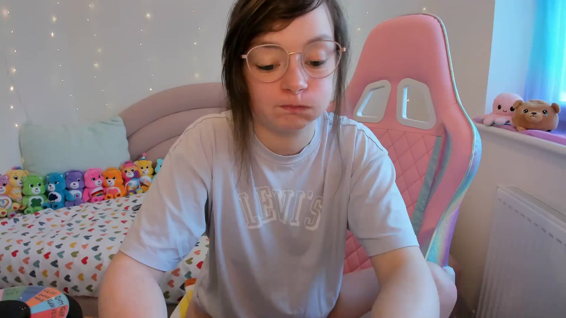 Gallery image thumbnail from JessieBear_'s myfreecams stream on, 04/05/2024, 16:21 image 5 of 20