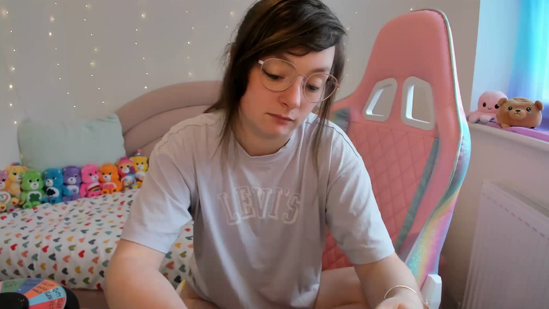 Gallery image thumbnail from JessieBear_'s myfreecams stream on, 04/05/2024, 16:21 image 7 of 20