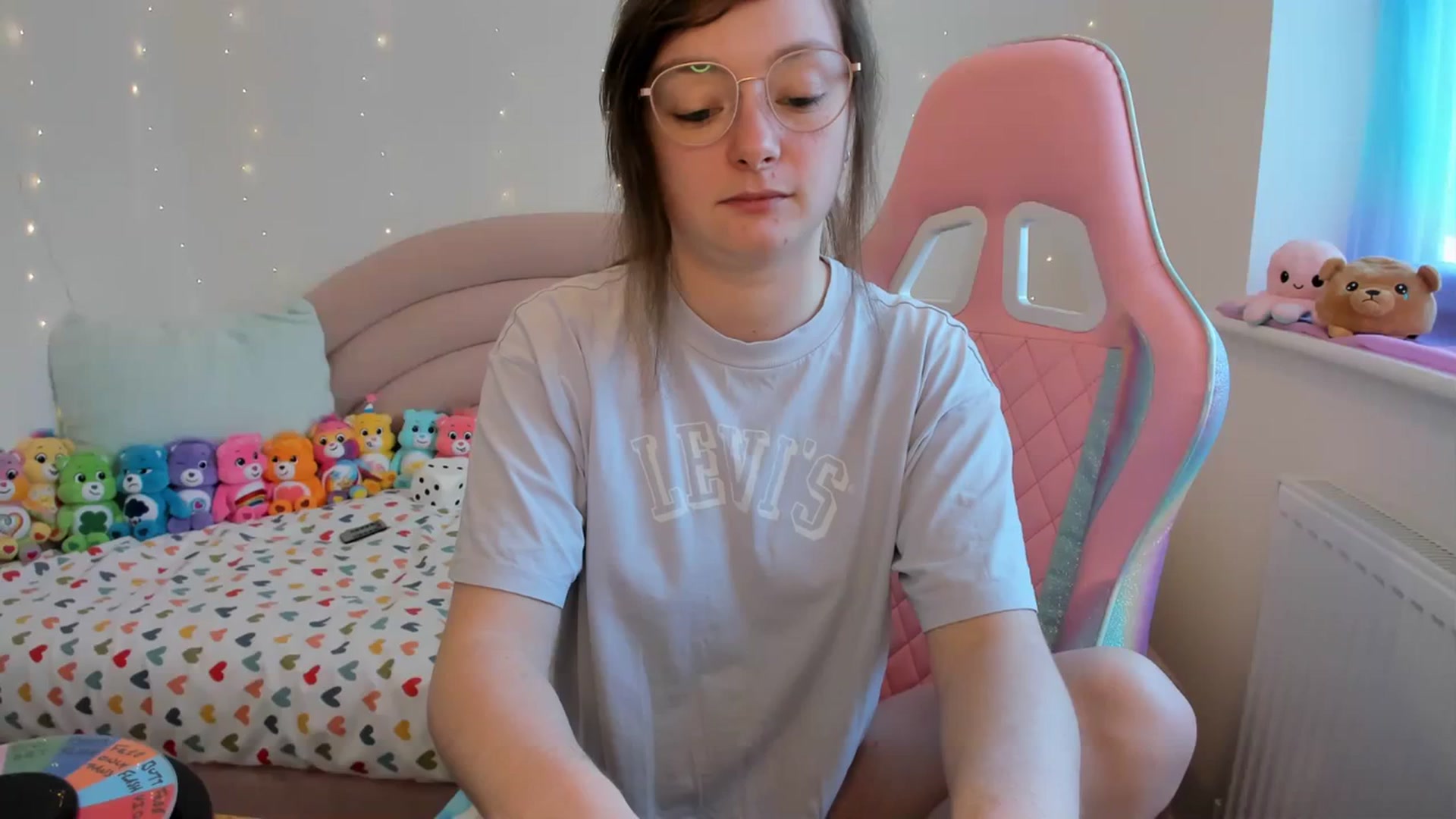 Gallery image thumbnail from JessieBear_'s myfreecams stream on, 04/05/2024, 16:21 image 1 of 20