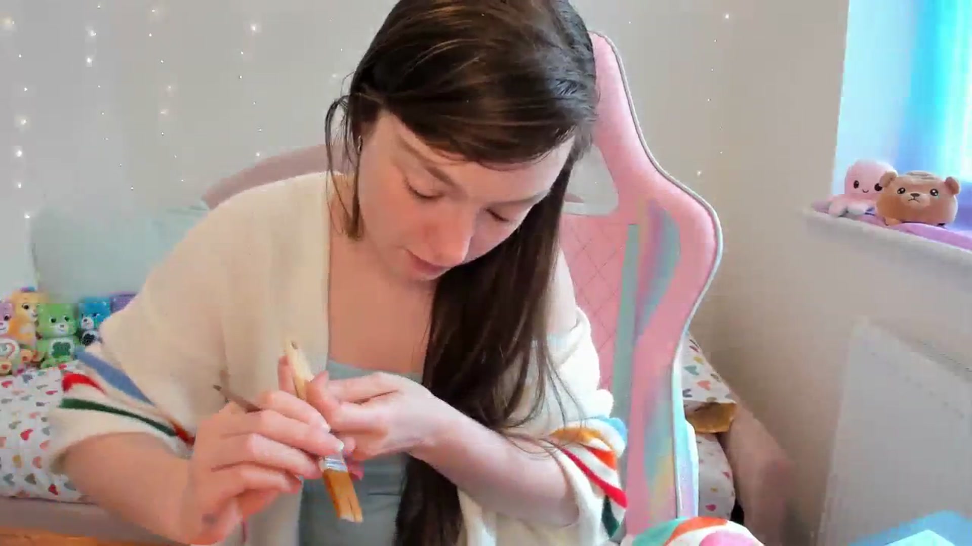 Gallery image thumbnail from JessieBear_'s myfreecams stream on, 04/08/2024, 14:43 image 8 of 20