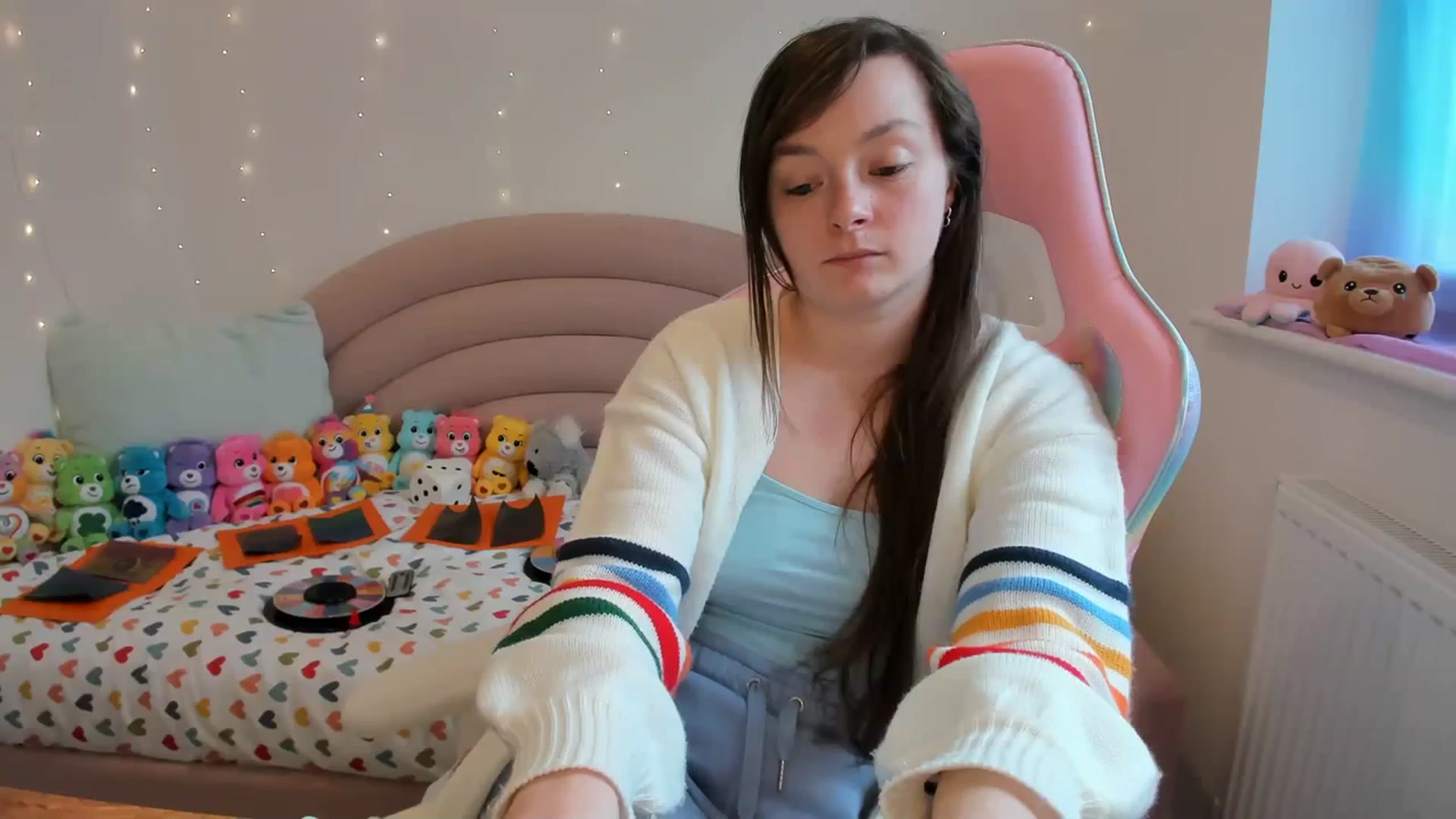 Gallery image thumbnail from JessieBear_'s myfreecams stream on, 04/08/2024, 16:16 image 5 of 20