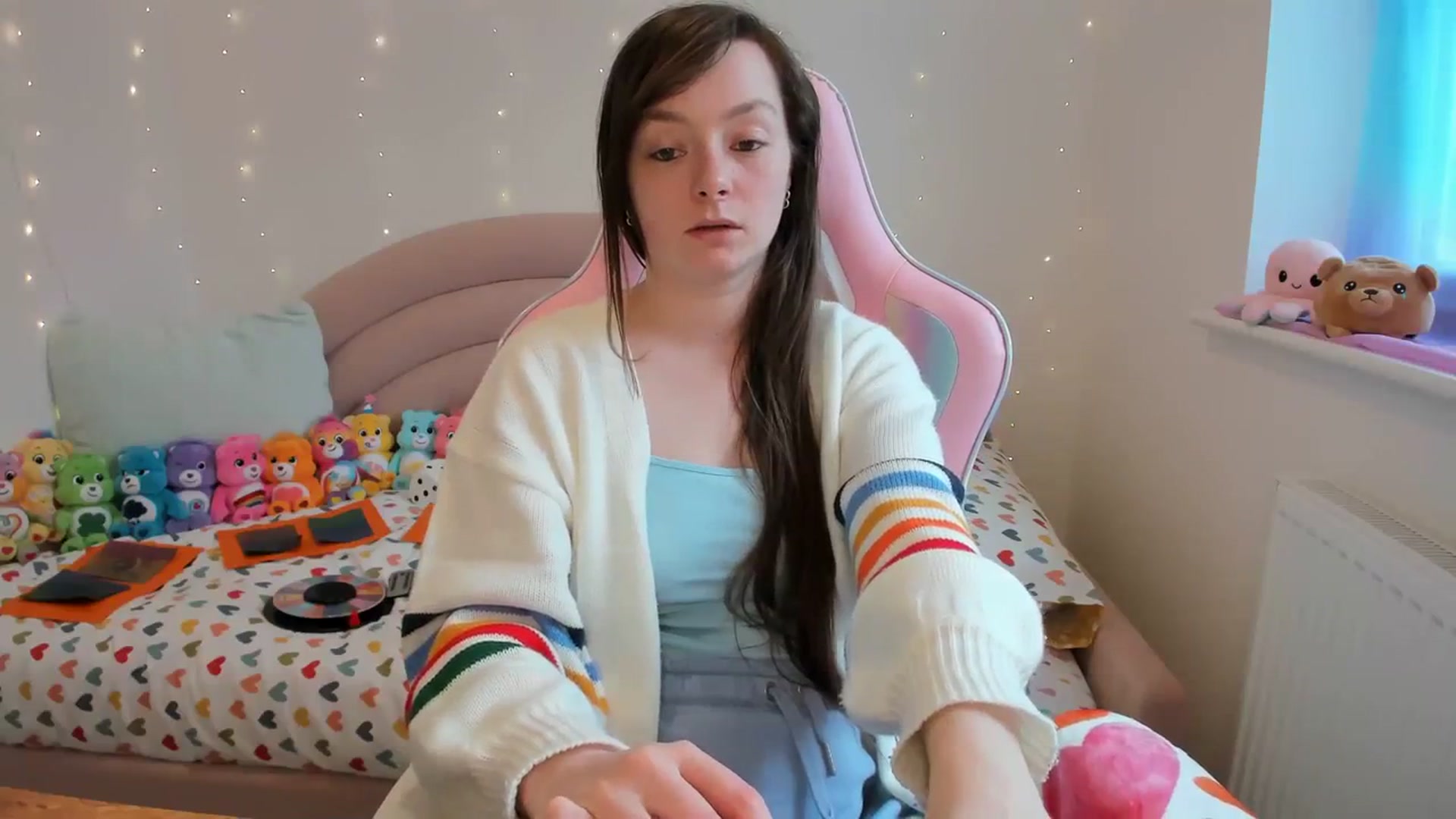 Gallery image thumbnail from JessieBear_'s myfreecams stream on, 04/08/2024, 16:16 image 2 of 20