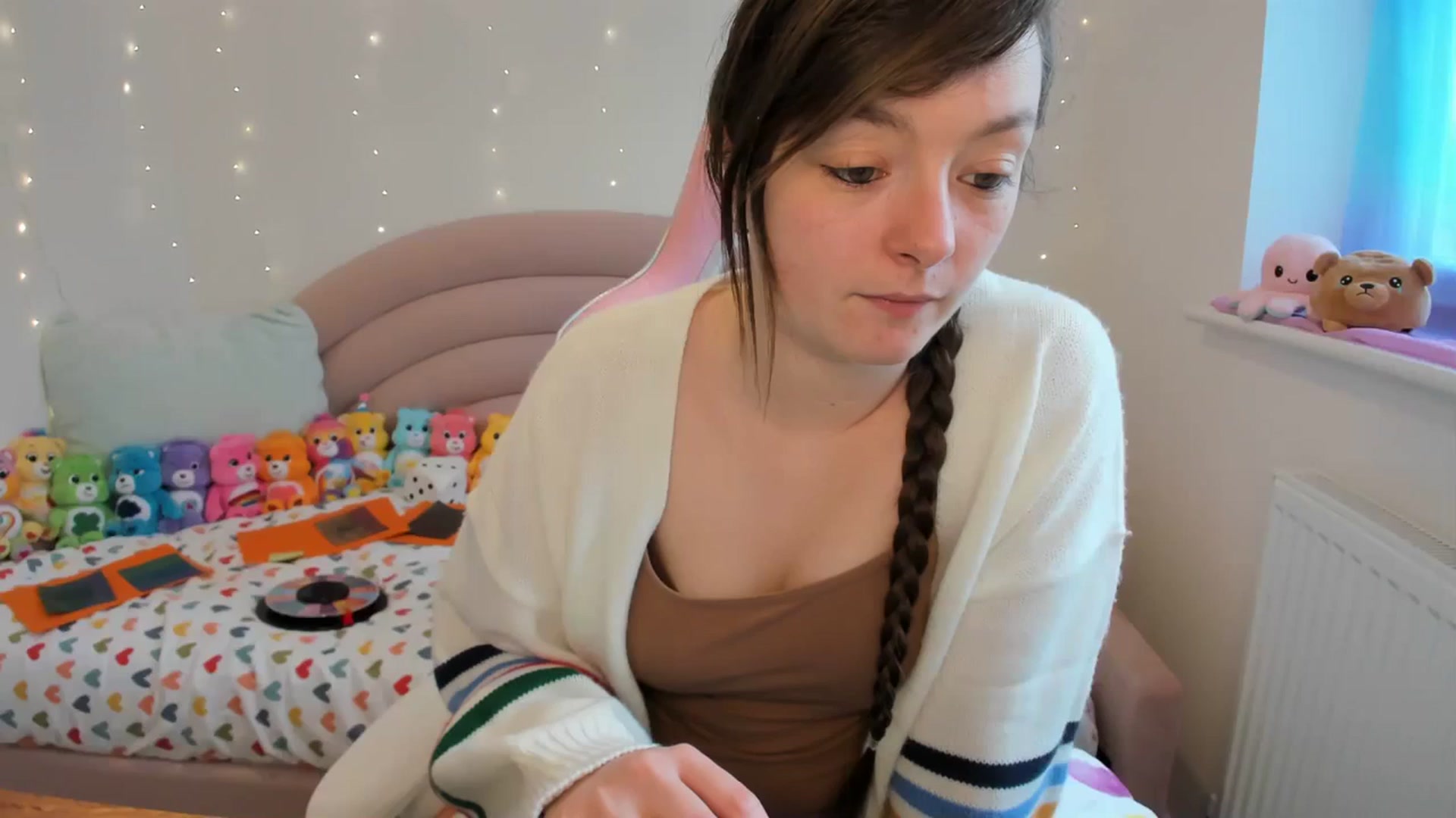 Gallery image thumbnail from JessieBear_'s myfreecams stream on, 04/09/2024, 15:50 image 7 of 20