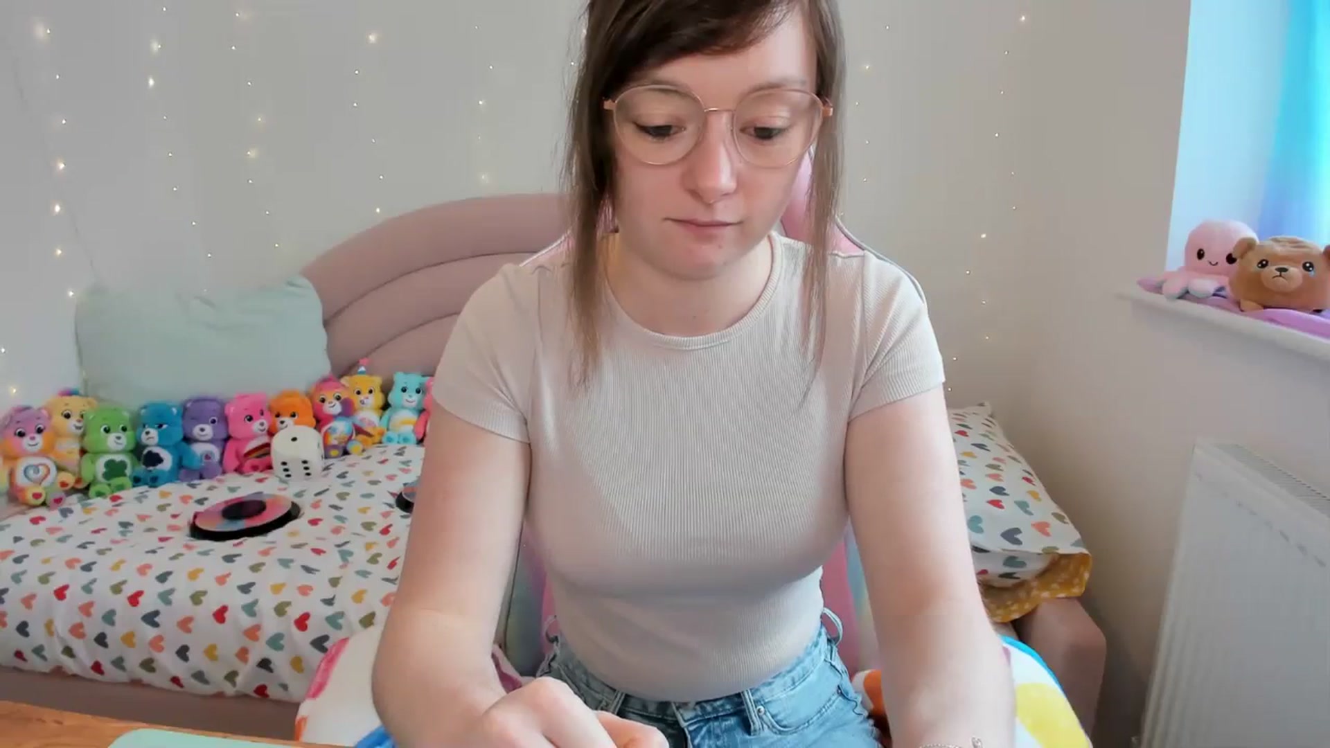 Gallery image thumbnail from JessieBear_'s myfreecams stream on, 04/11/2024, 15:49 image 9 of 20