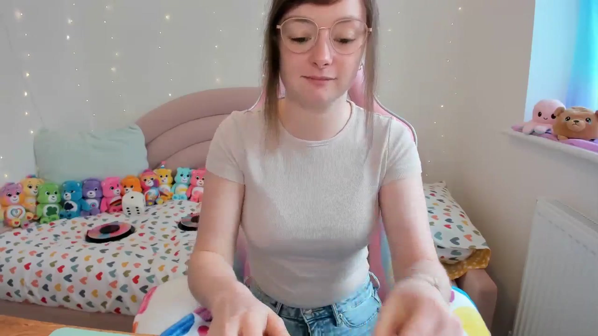 Gallery image thumbnail from JessieBear_'s myfreecams stream on, 04/11/2024, 15:49 image 11 of 20