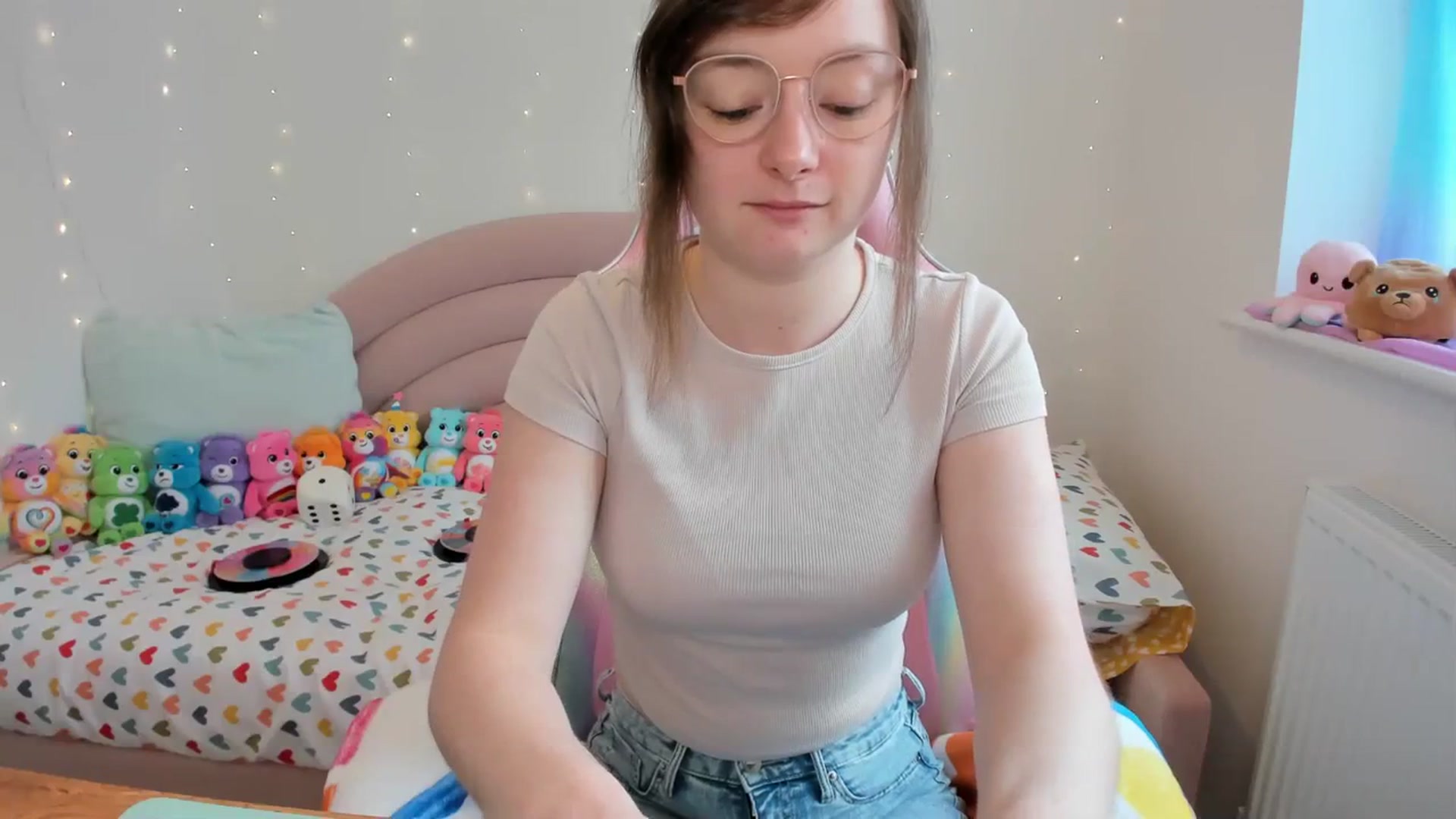Gallery image thumbnail from JessieBear_'s myfreecams stream on, 04/11/2024, 15:49 image 13 of 20