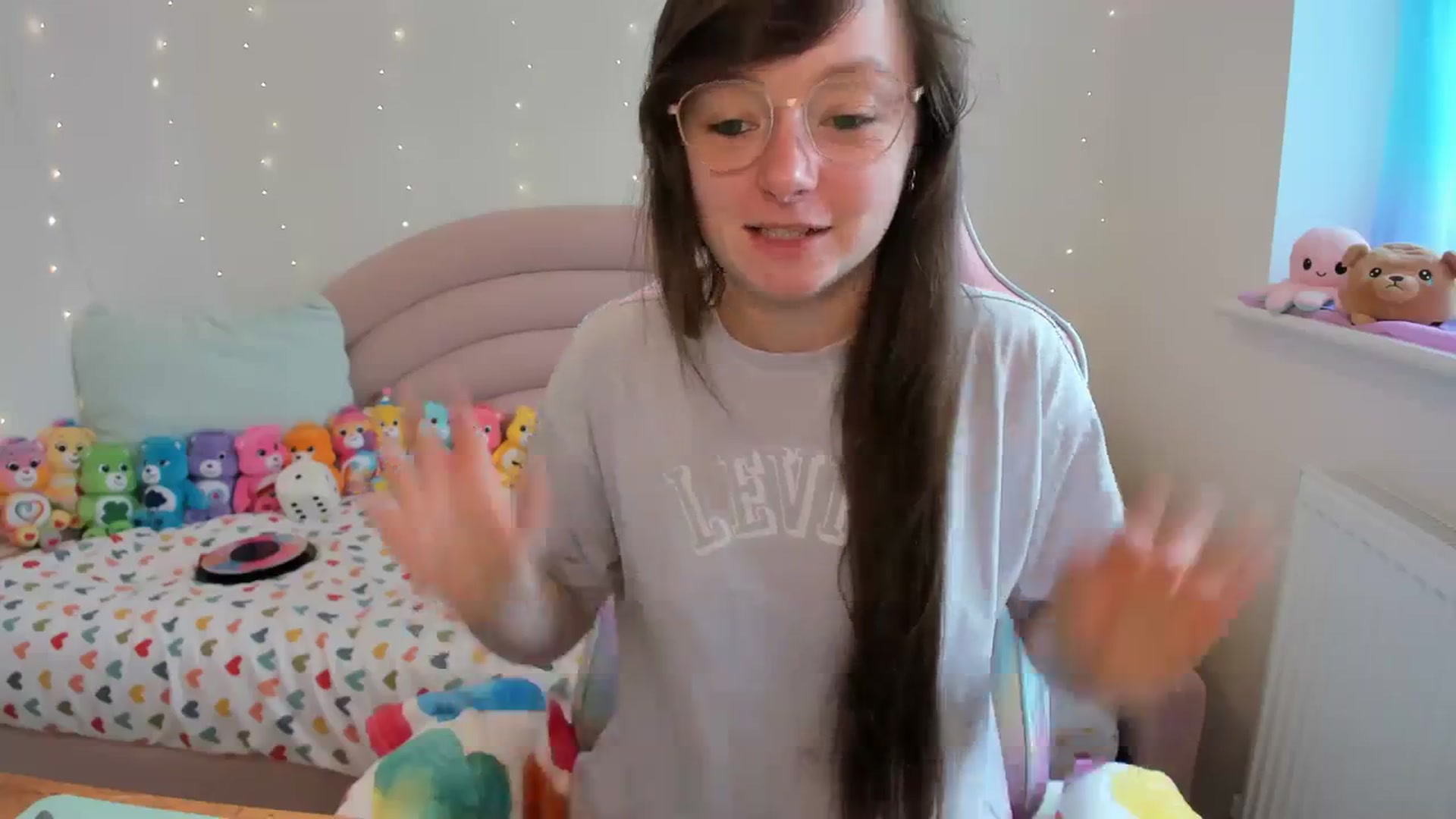 Gallery image thumbnail from JessieBear_'s myfreecams stream on, 04/12/2024, 17:06 image 3 of 20