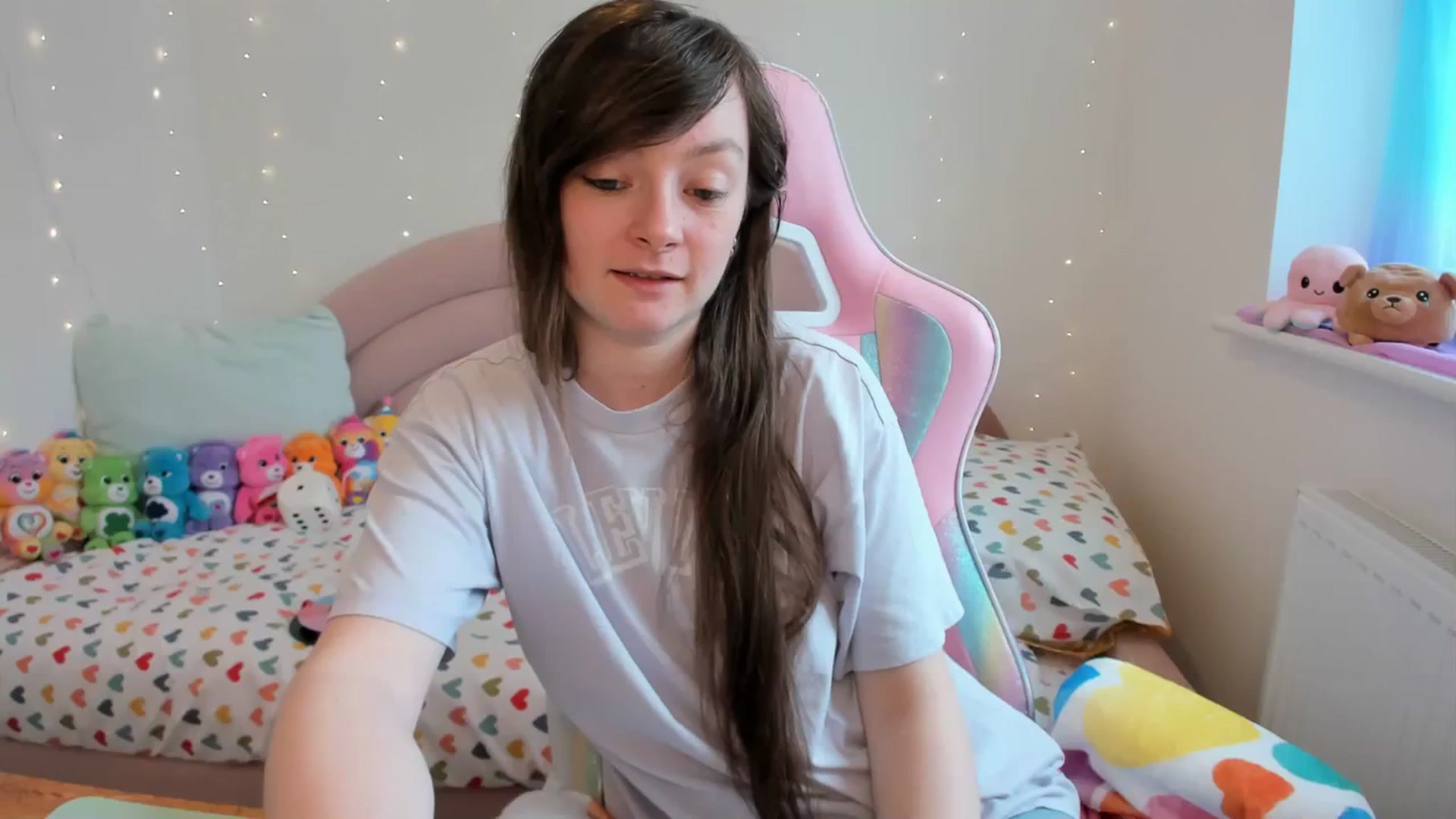 Gallery image thumbnail from JessieBear_'s myfreecams stream on, 04/12/2024, 17:06 image 17 of 20