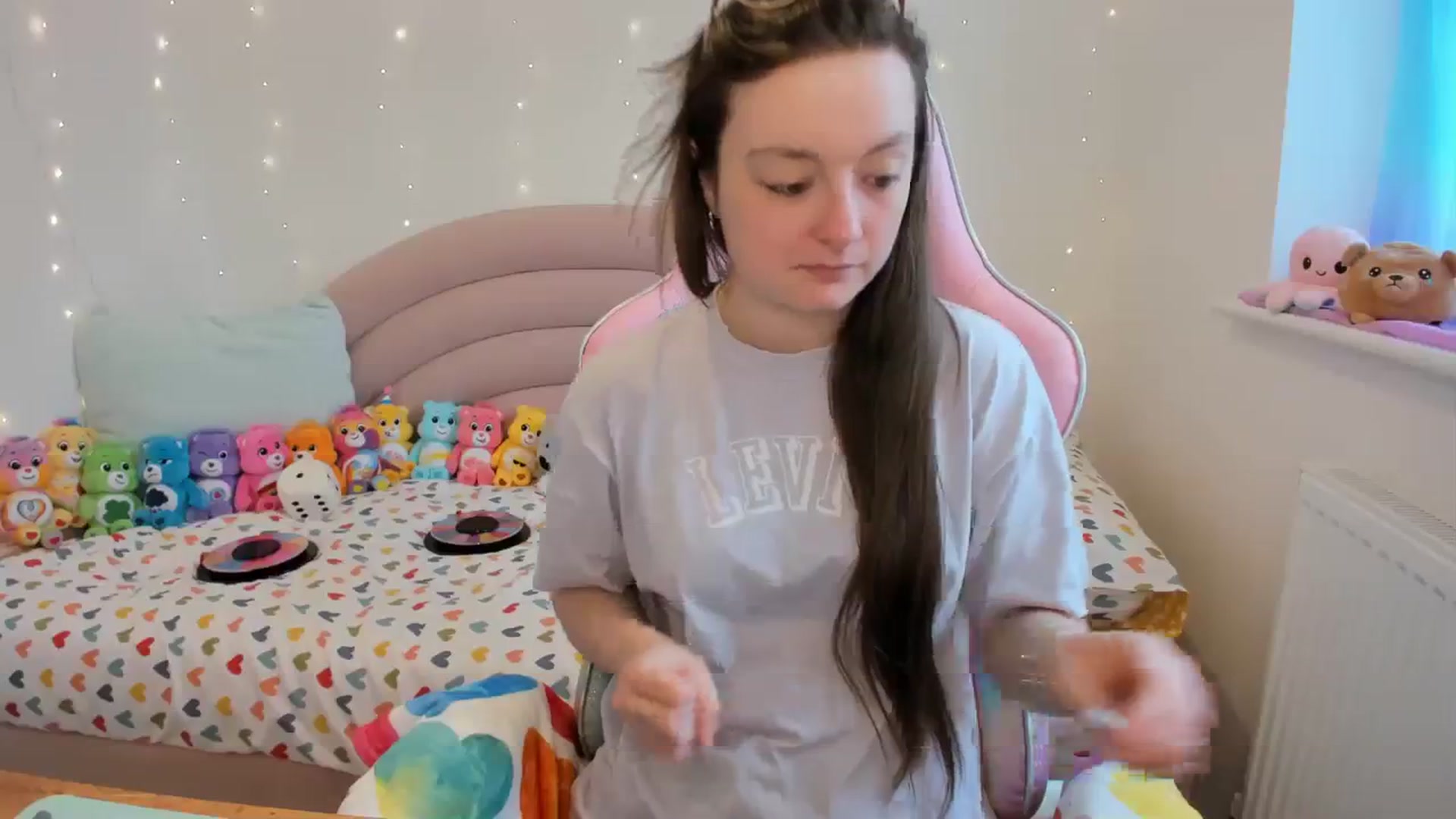 Gallery image thumbnail from JessieBear_'s myfreecams stream on, 04/12/2024, 17:06 image 2 of 20