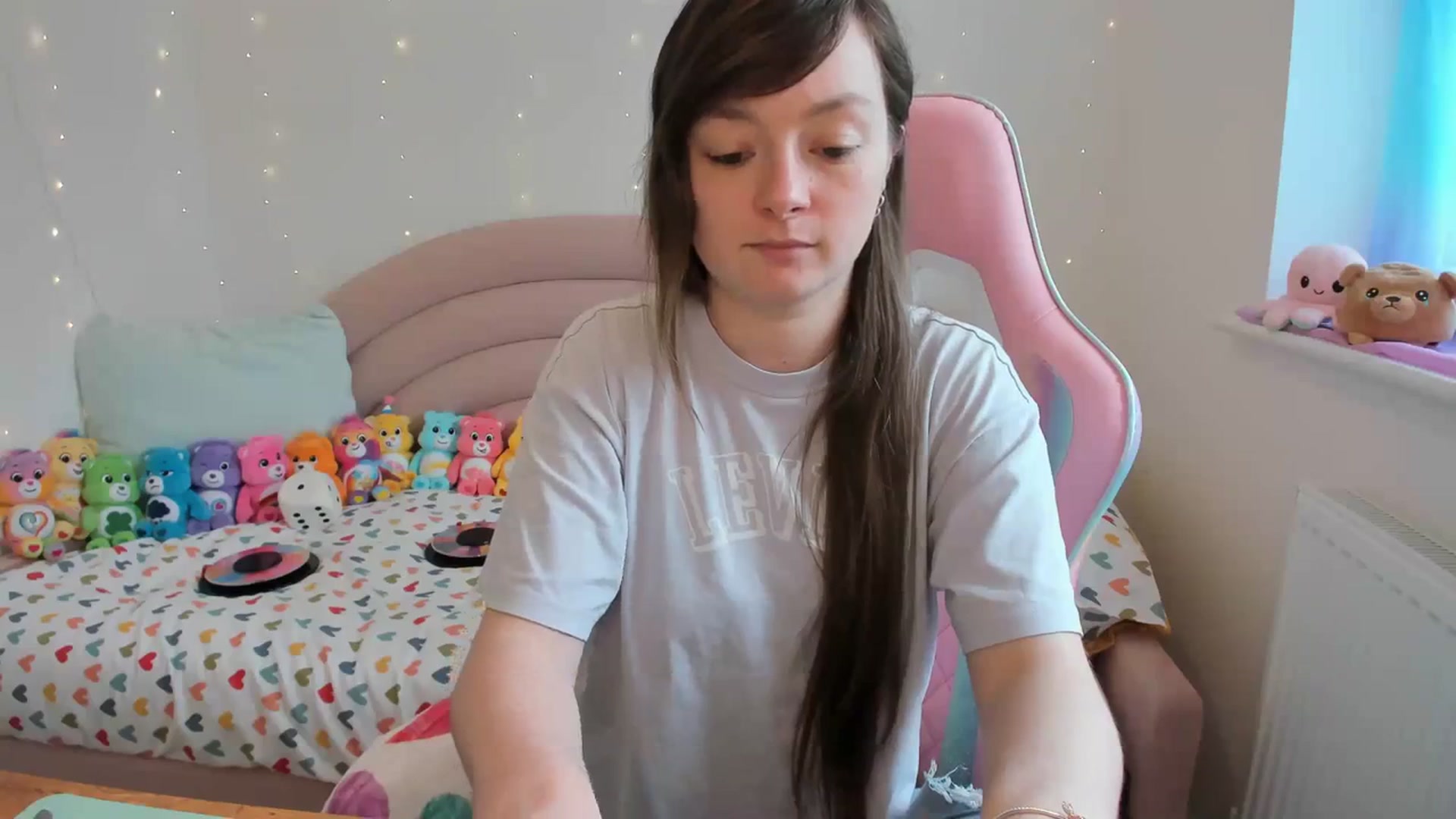 Gallery image thumbnail from JessieBear_'s myfreecams stream on, 04/12/2024, 17:06 image 10 of 20