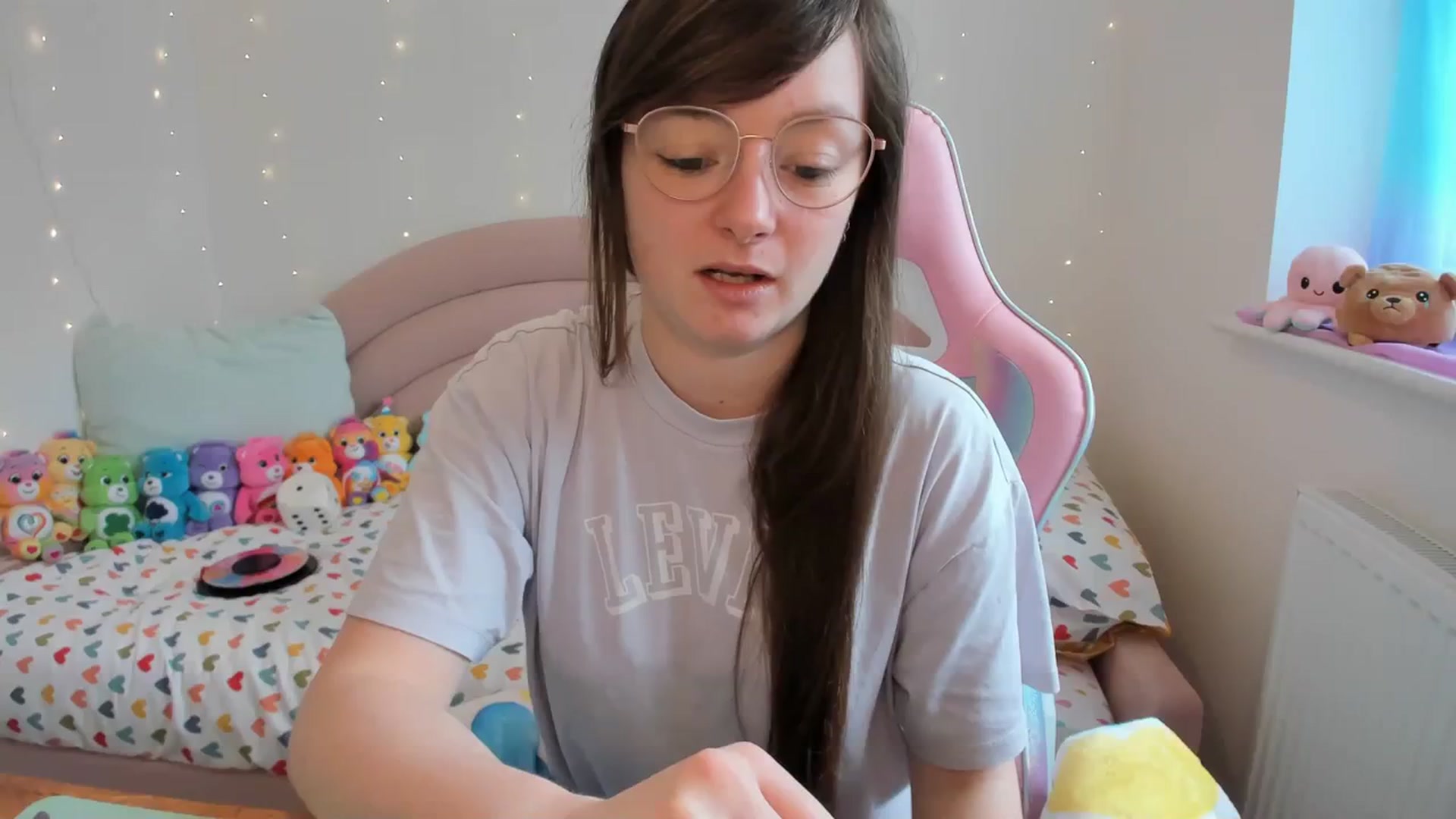 Gallery image thumbnail from JessieBear_'s myfreecams stream on, 04/12/2024, 17:06 image 8 of 20