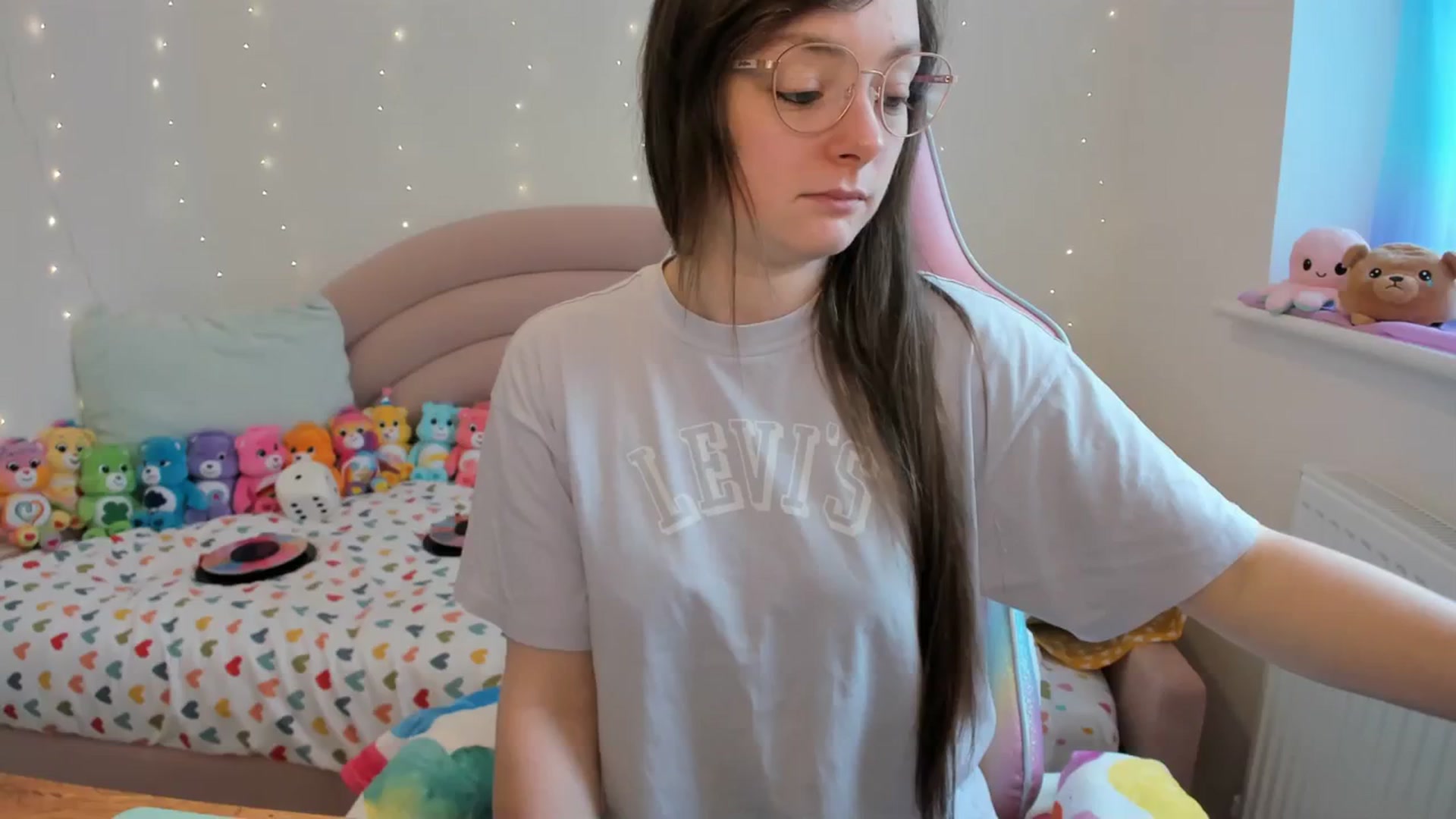 Gallery image thumbnail from JessieBear_'s myfreecams stream on, 04/12/2024, 17:06 image 1 of 20