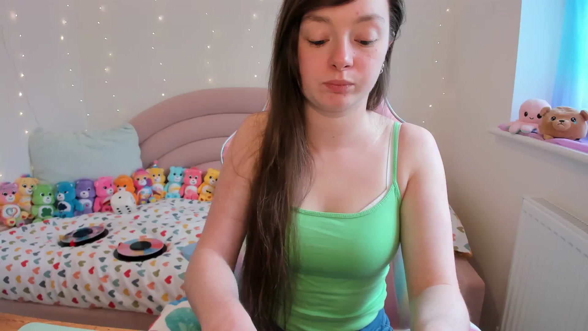 Gallery image thumbnail from JessieBear_'s myfreecams stream on, 04/15/2024, 14:09 image 20 of 20