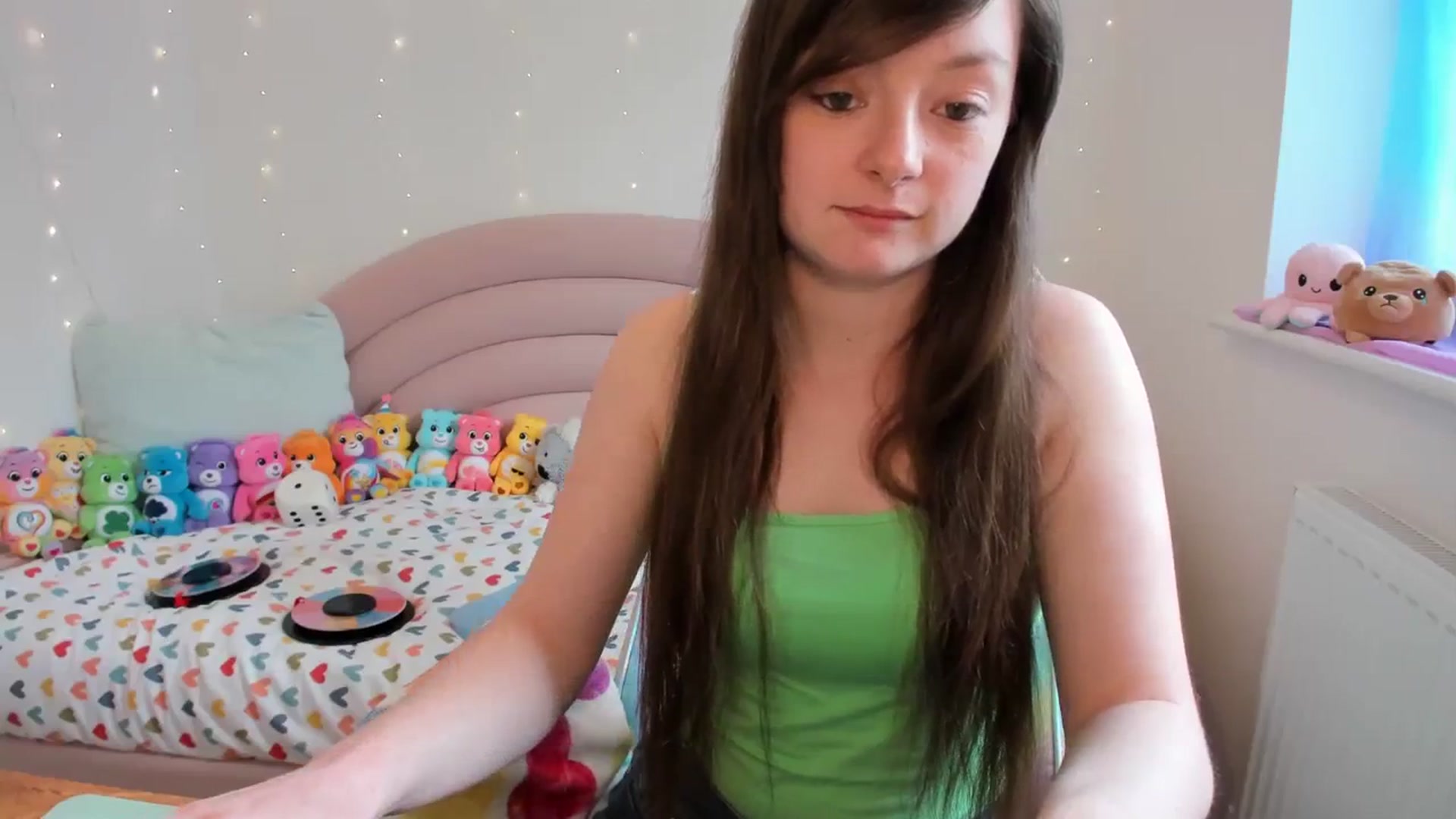 Gallery image thumbnail from JessieBear_'s myfreecams stream on, 04/15/2024, 15:31 image 5 of 20