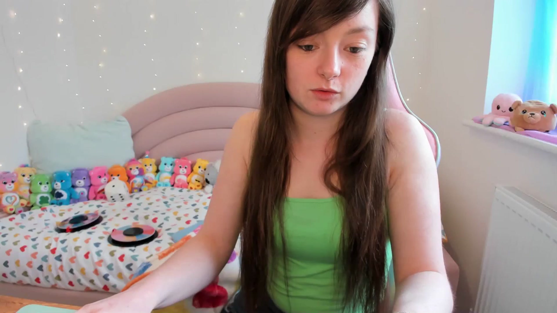 Gallery image thumbnail from JessieBear_'s myfreecams stream on, 04/15/2024, 15:31 image 3 of 20