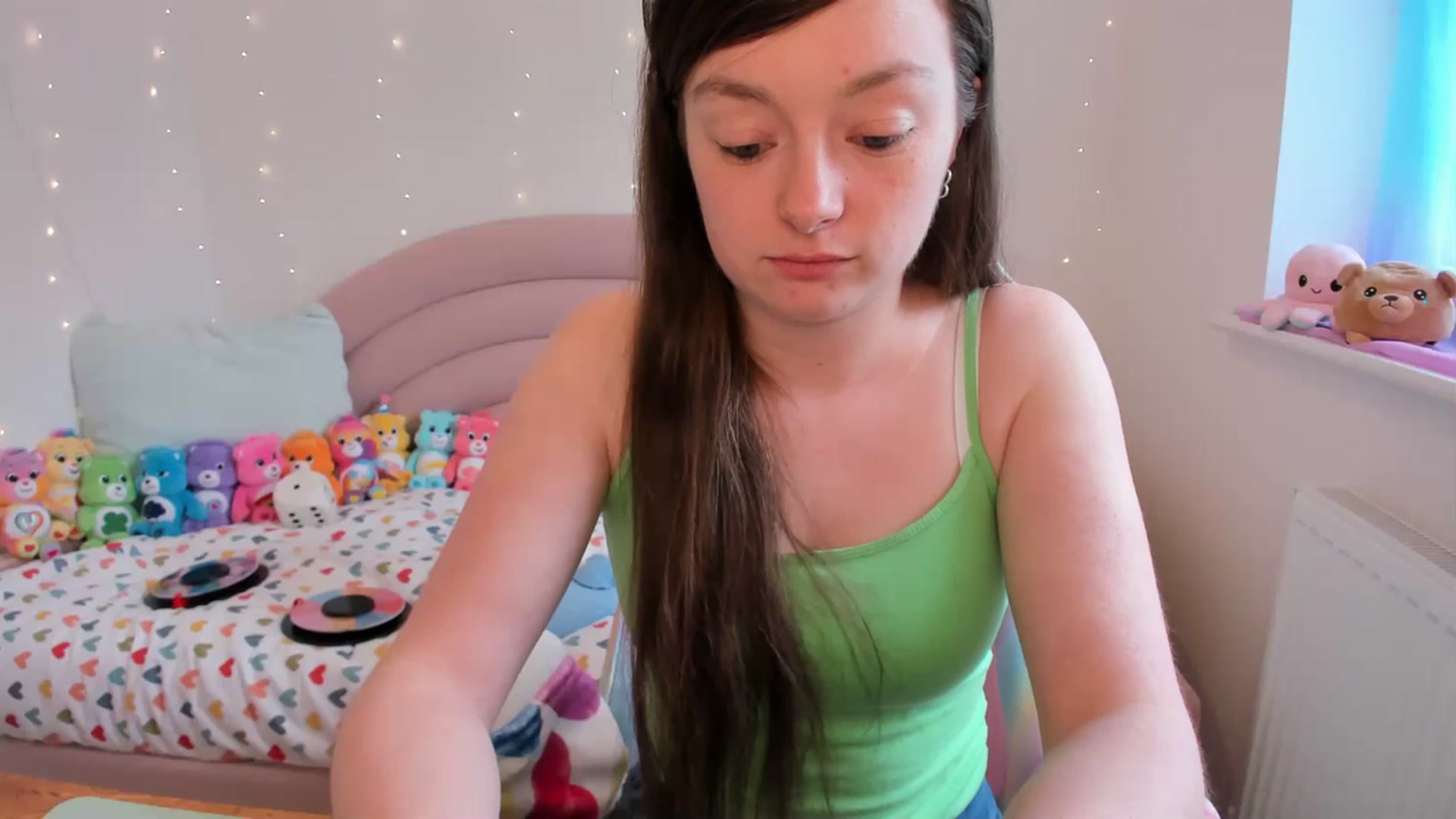 Gallery image thumbnail from JessieBear_'s myfreecams stream on, 04/15/2024, 15:31 image 10 of 20