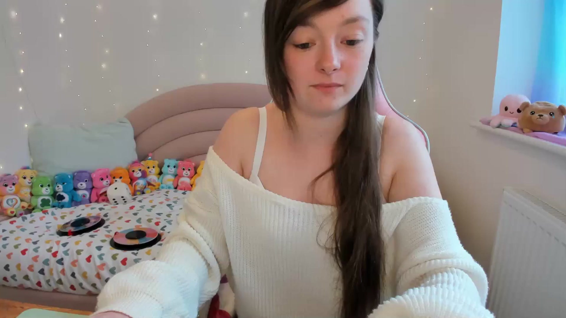 Gallery image thumbnail from JessieBear_'s myfreecams stream on, 04/15/2024, 15:31 image 20 of 20