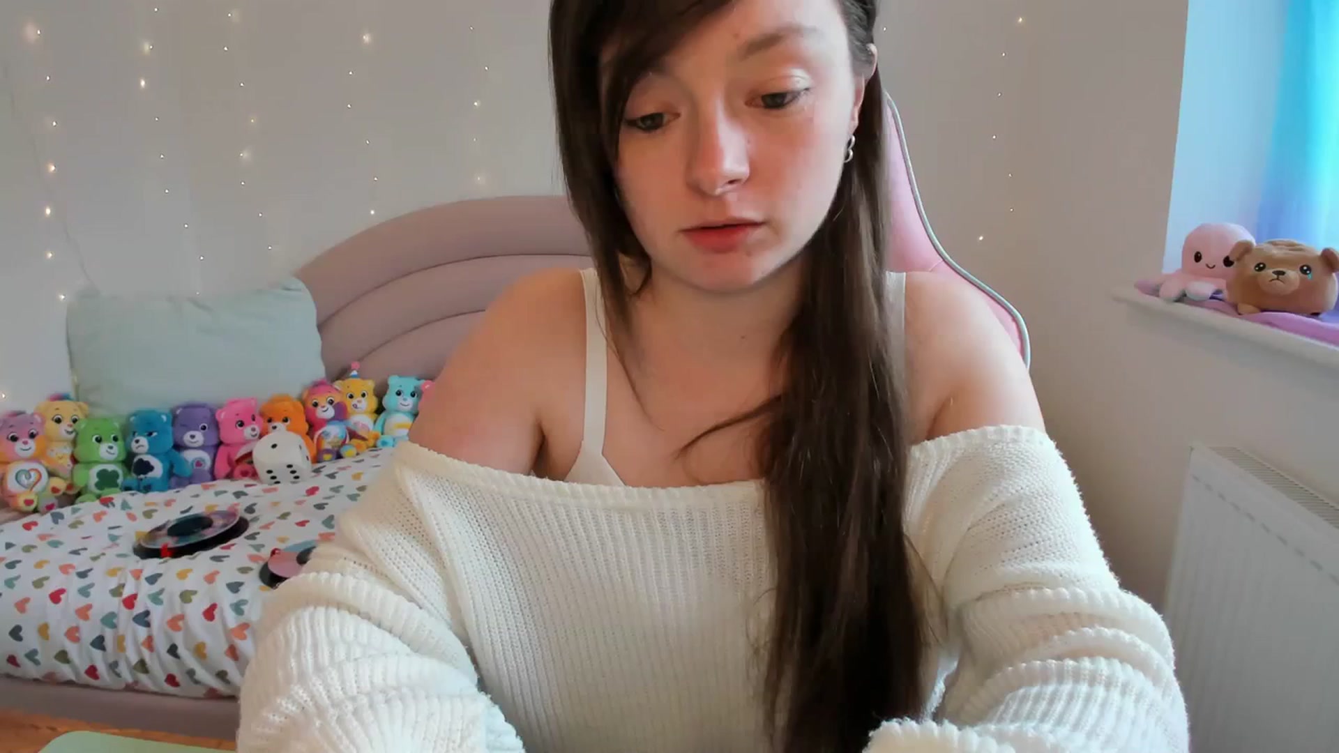 Gallery image thumbnail from JessieBear_'s myfreecams stream on, 04/15/2024, 16:08 image 1 of 20