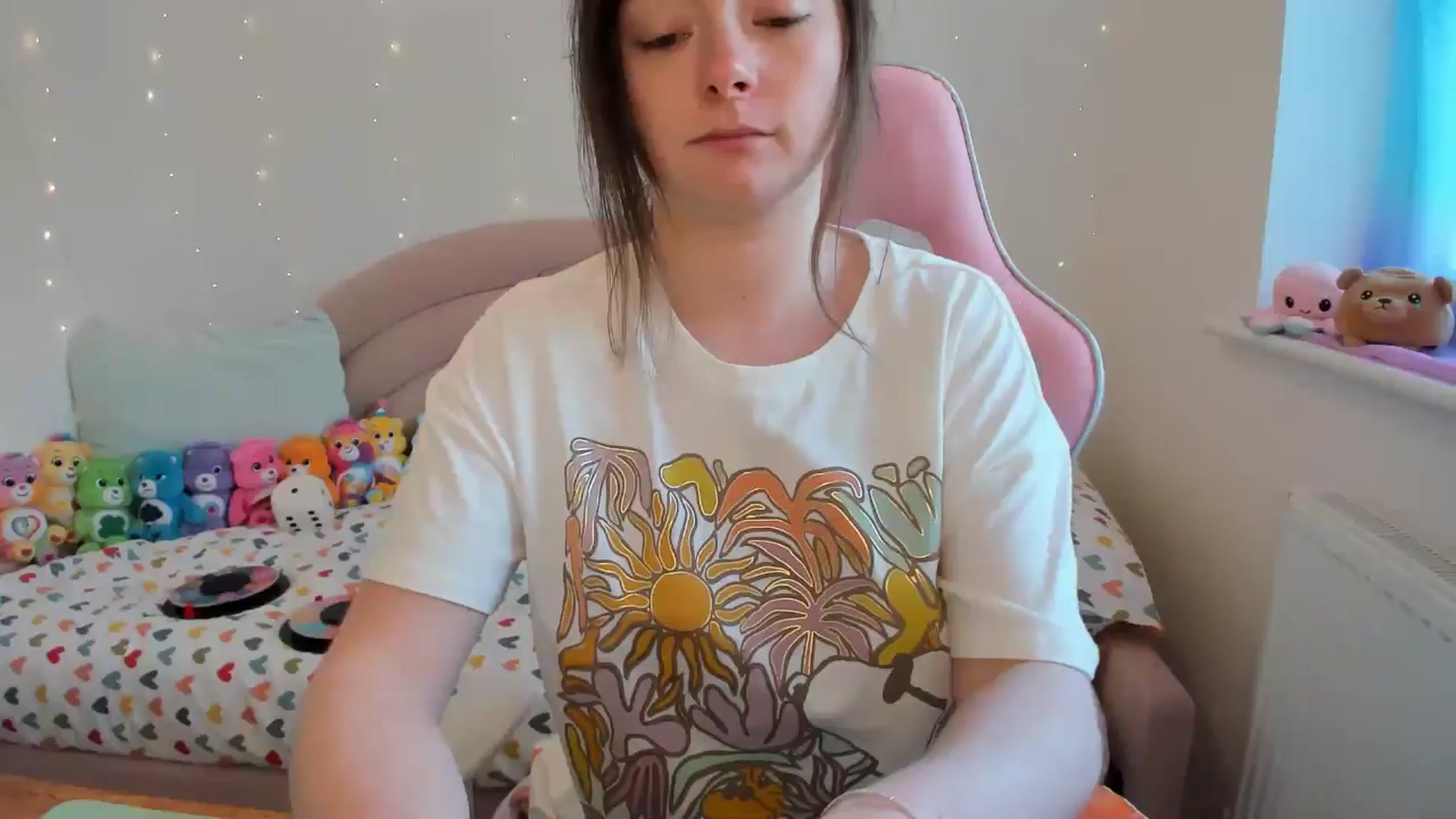 Gallery image thumbnail from JessieBear_'s myfreecams stream on, 04/16/2024, 16:11 image 12 of 20