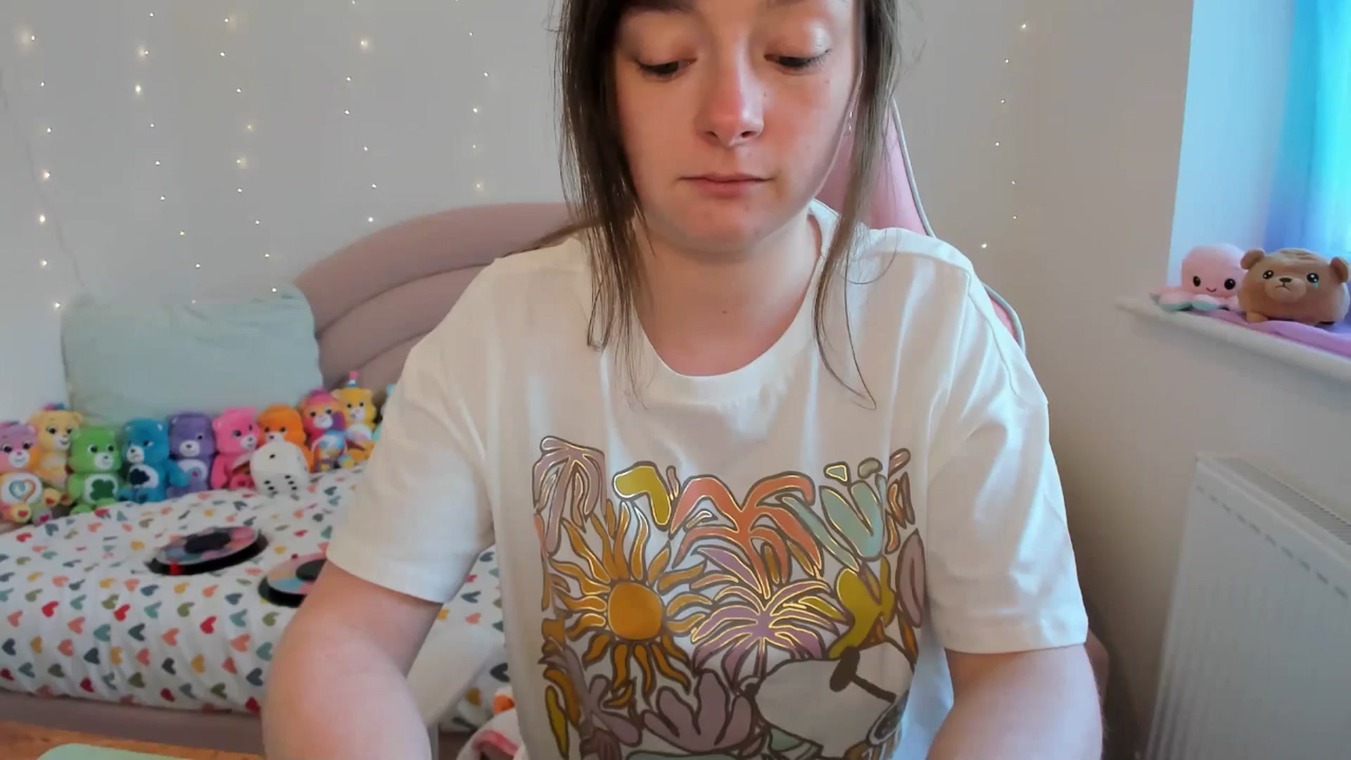 Gallery image thumbnail from JessieBear_'s myfreecams stream on, 04/16/2024, 16:11 image 10 of 20