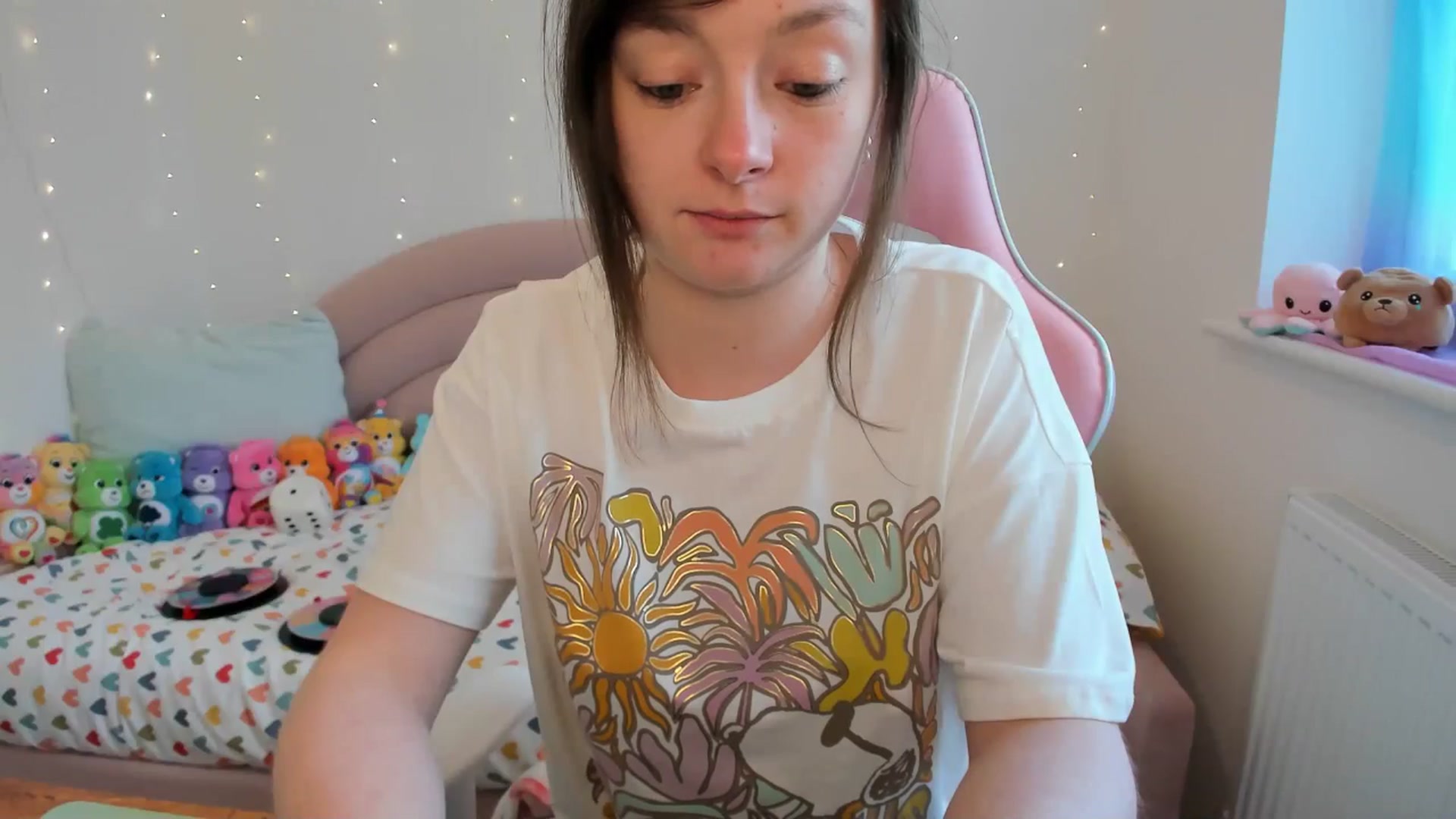 Gallery image thumbnail from JessieBear_'s myfreecams stream on, 04/16/2024, 16:11 image 3 of 20