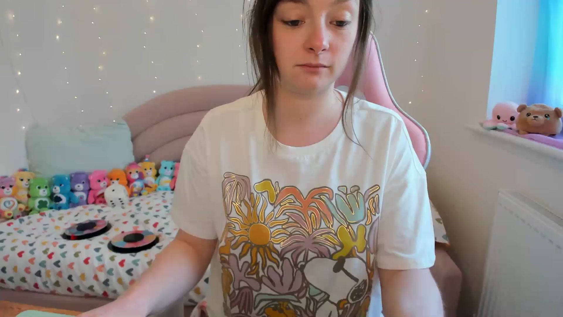 Gallery image thumbnail from JessieBear_'s myfreecams stream on, 04/16/2024, 16:11 image 5 of 20
