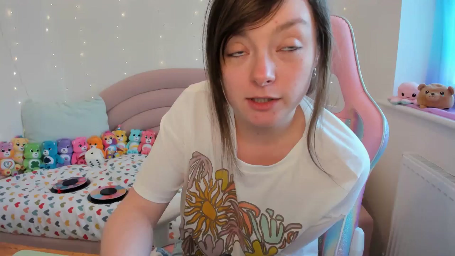 Gallery image thumbnail from JessieBear_'s myfreecams stream on, 04/16/2024, 16:11 image 20 of 20