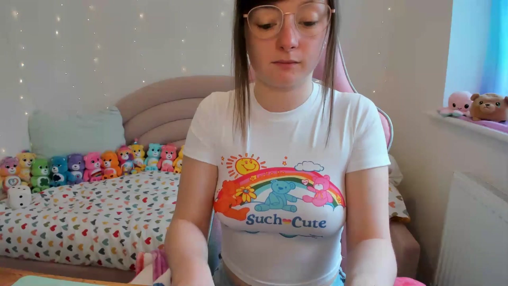 Gallery image thumbnail from JessieBear_'s myfreecams stream on, 04/18/2024, 14:09 image 5 of 20