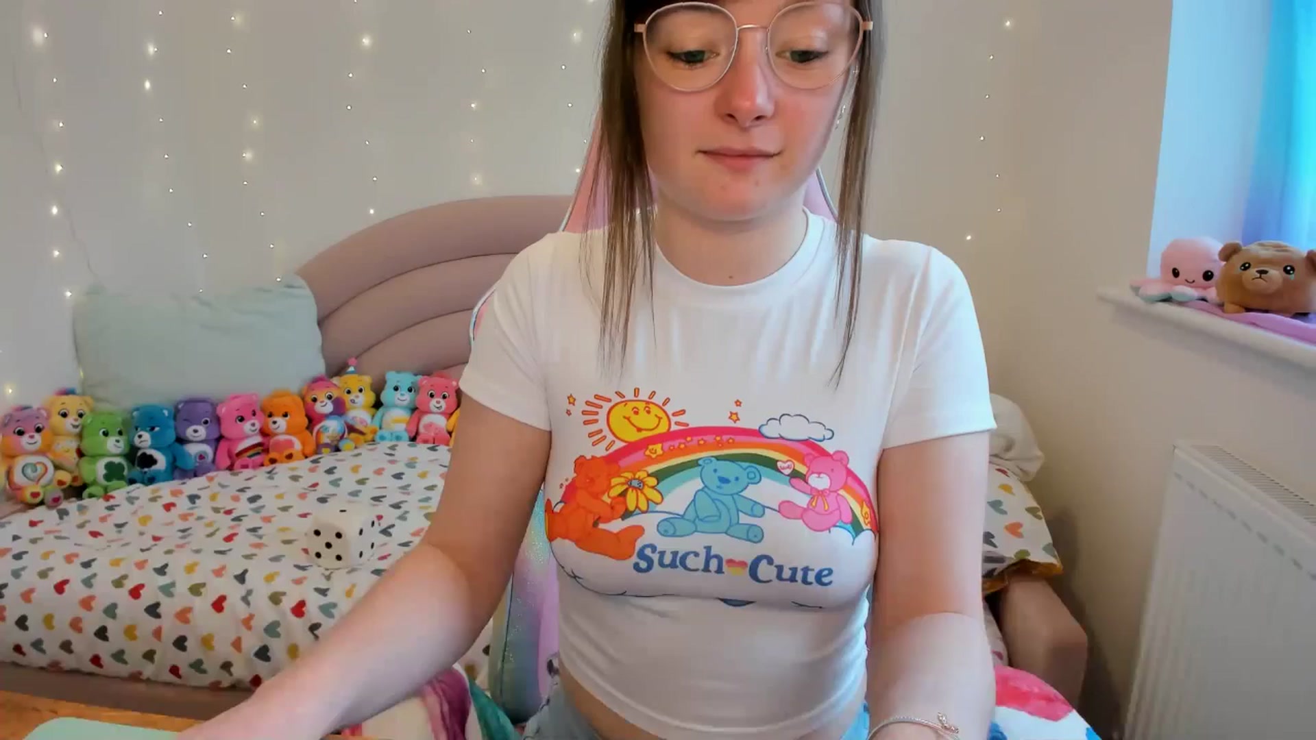 Gallery image thumbnail from JessieBear_'s myfreecams stream on, 04/18/2024, 14:09 image 12 of 20