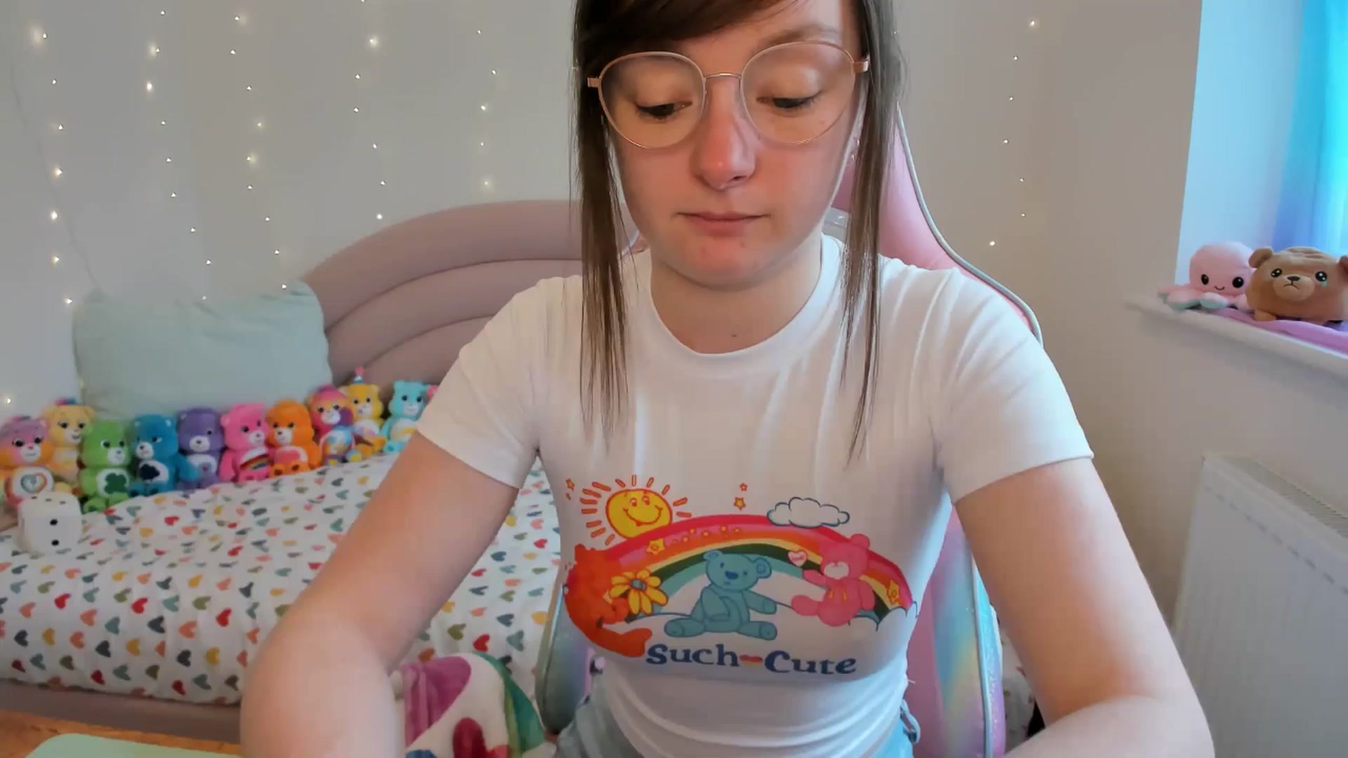 Gallery image thumbnail from JessieBear_'s myfreecams stream on, 04/18/2024, 14:09 image 3 of 20