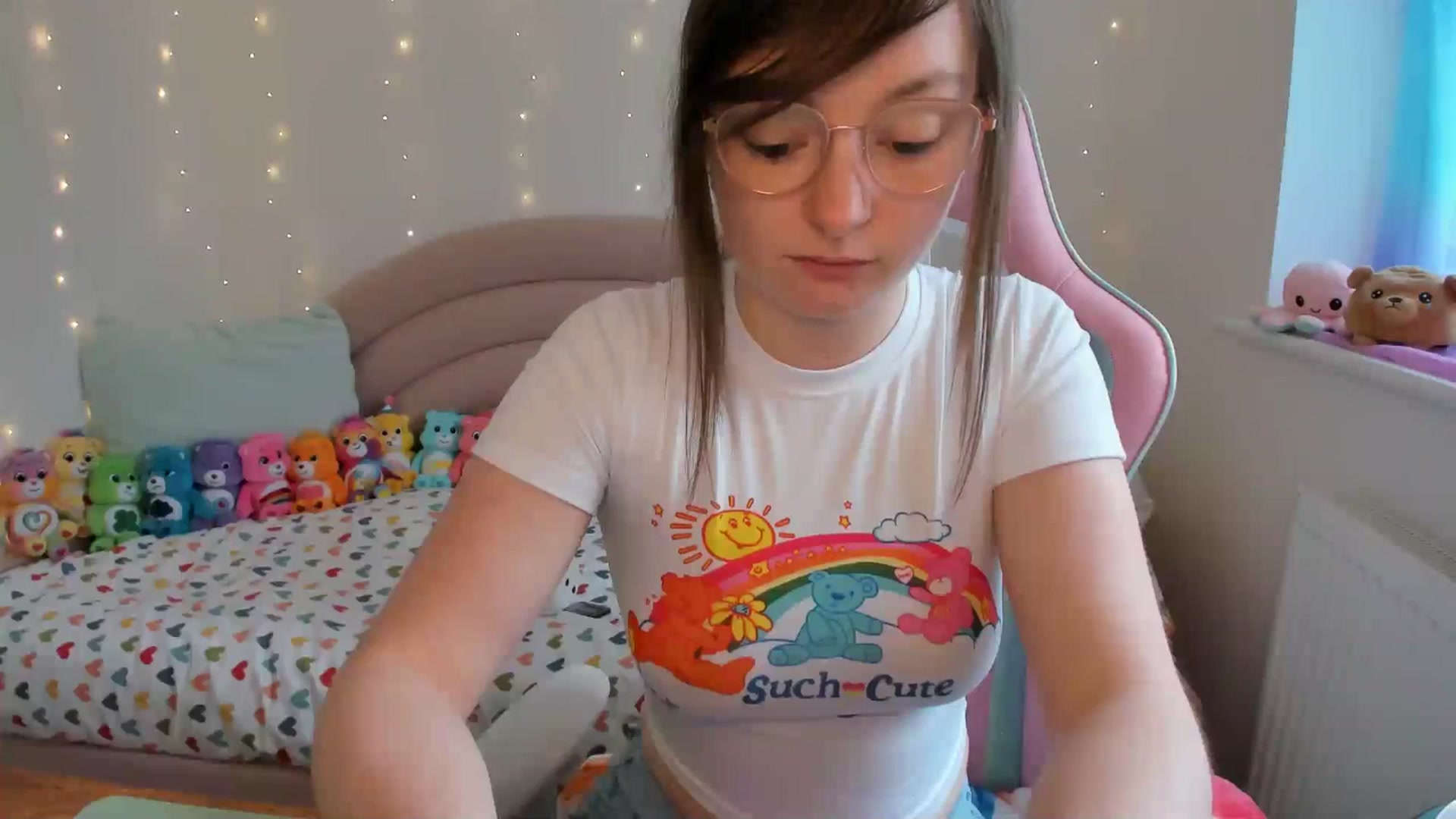 Gallery image thumbnail from JessieBear_'s myfreecams stream on, 04/18/2024, 16:49 image 15 of 20