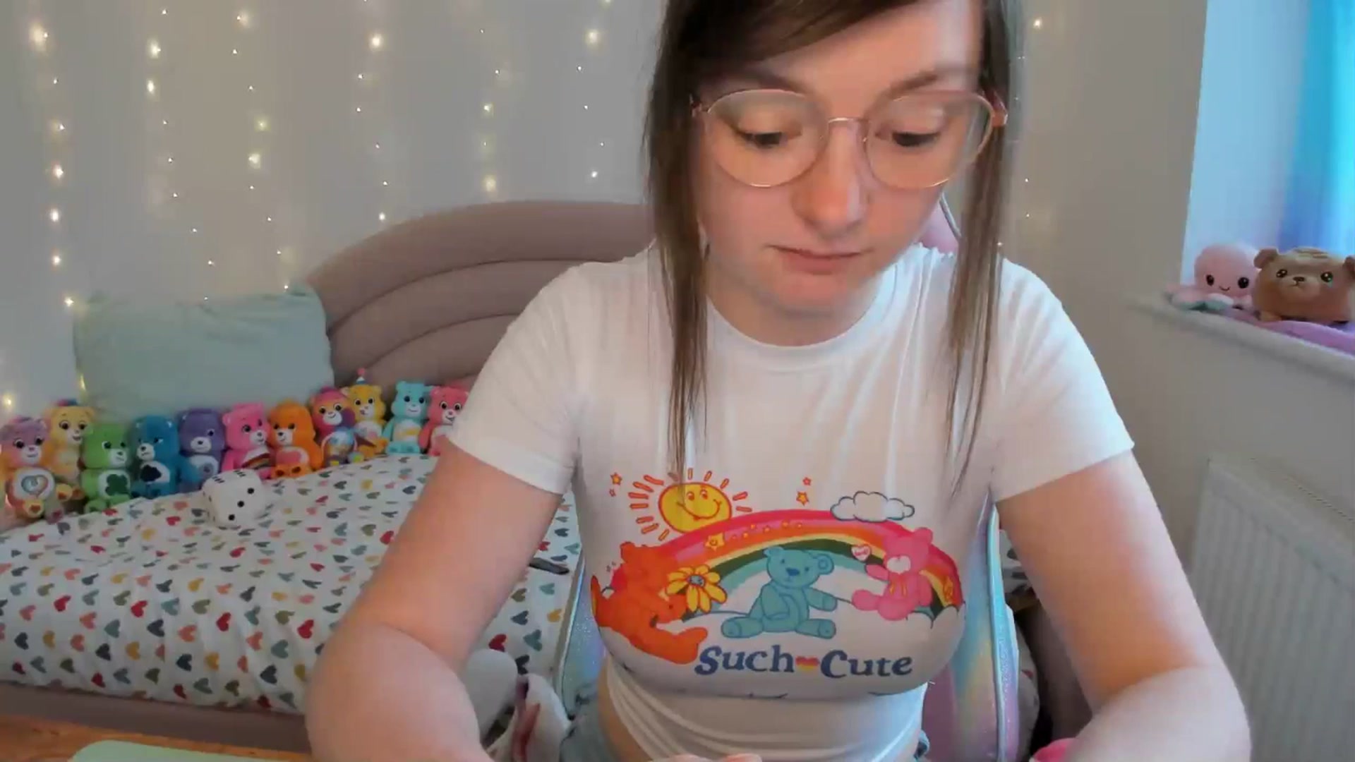 Gallery image thumbnail from JessieBear_'s myfreecams stream on, 04/18/2024, 16:49 image 7 of 20