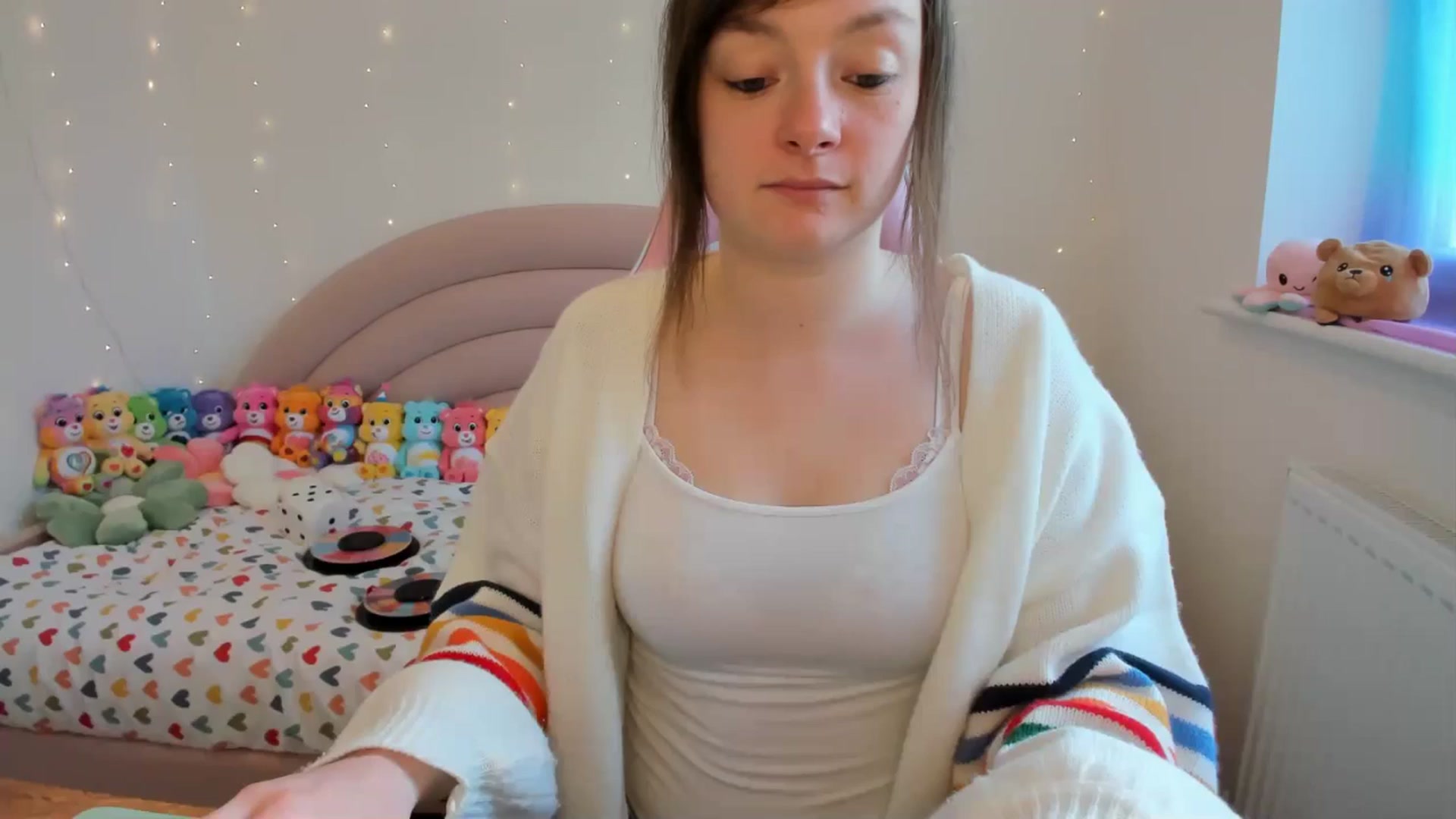 Gallery image thumbnail from JessieBear_'s myfreecams stream on, 04/25/2024, 14:27 image 15 of 20