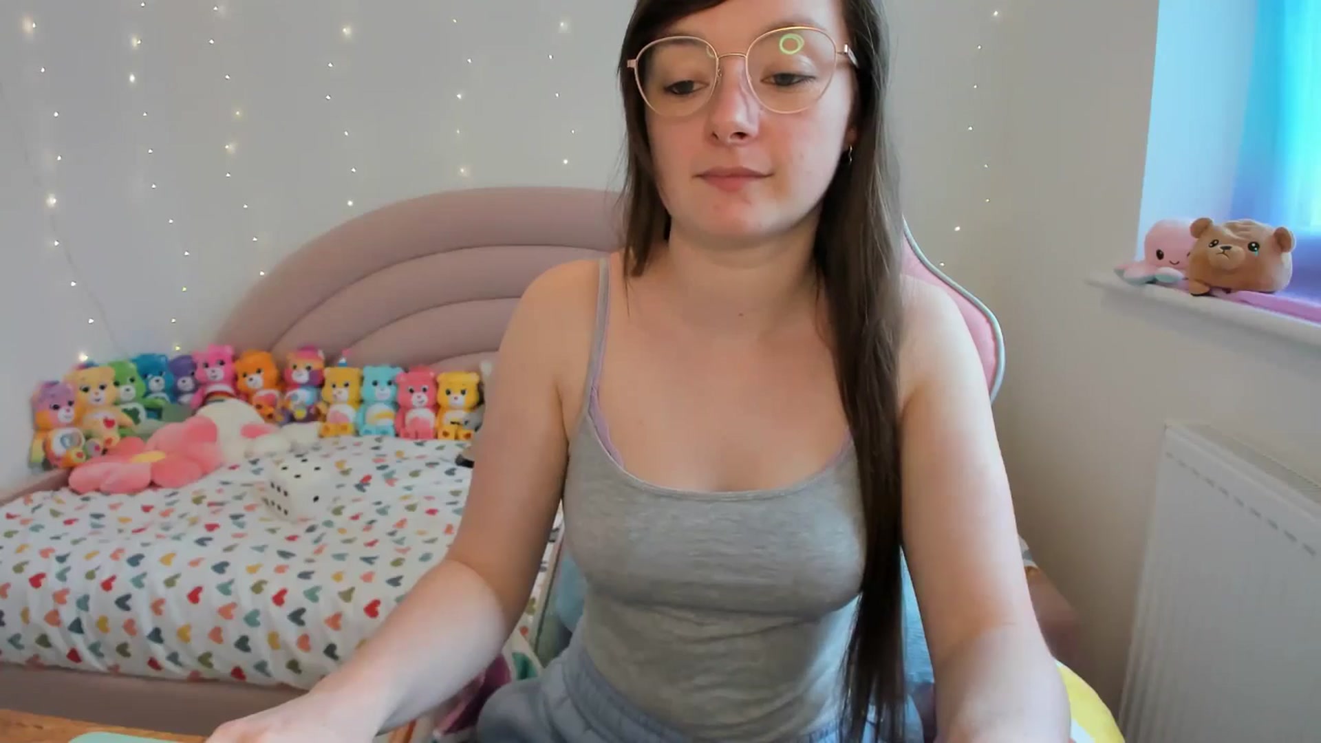 Gallery image thumbnail from JessieBear_'s myfreecams stream on, 04/26/2024, 15:43 image 12 of 20